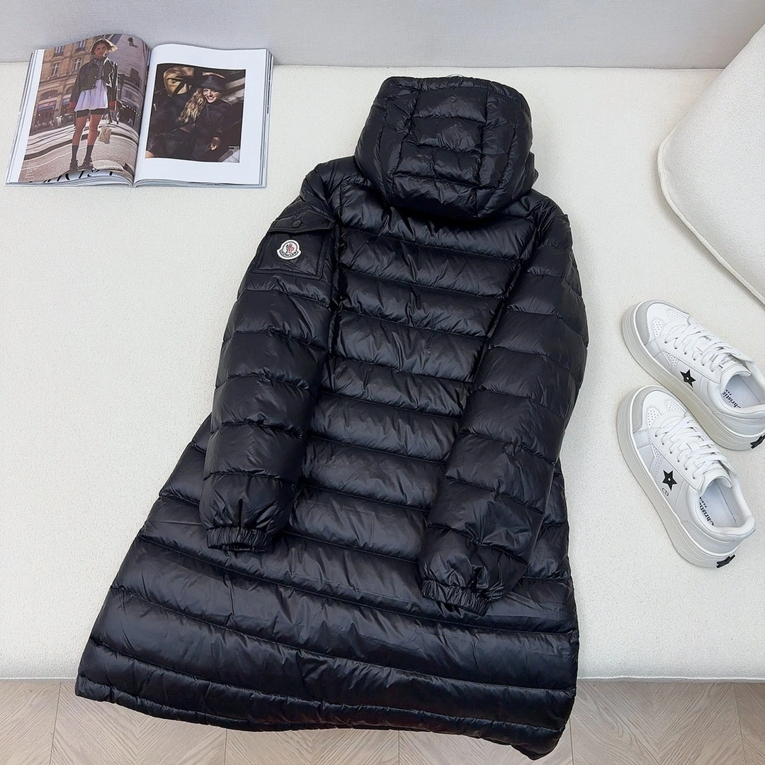 Moncler Down Jackets MultiPurpose 146001