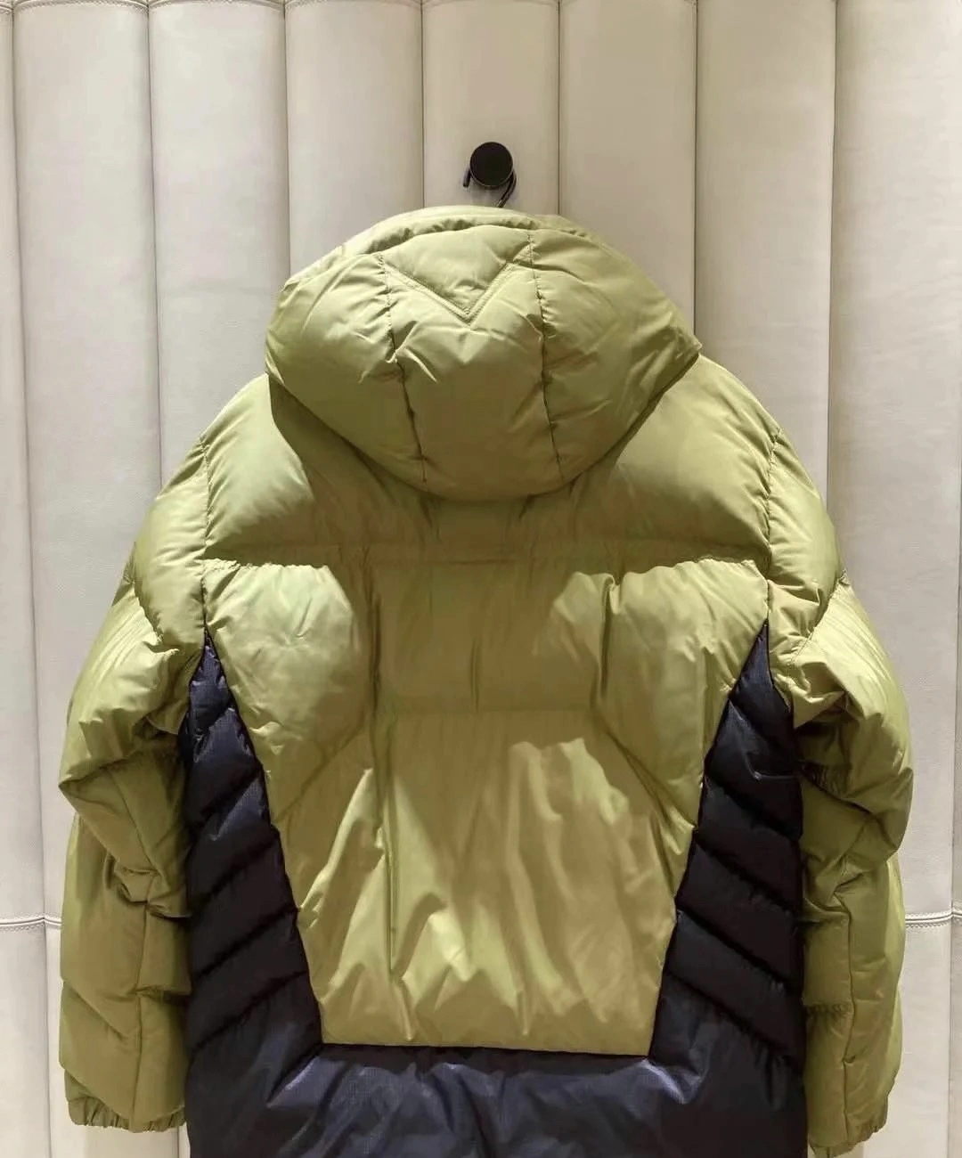Moncler Down Jackets Efficient 146003