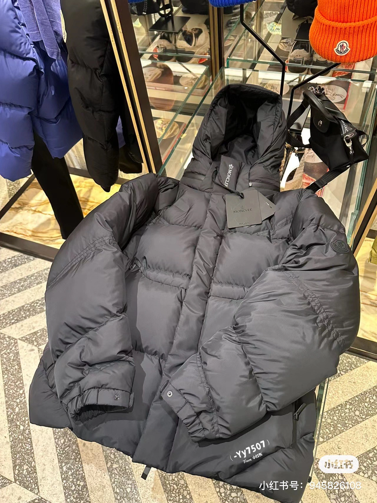 Moncler Down Jackets Efficient 146003