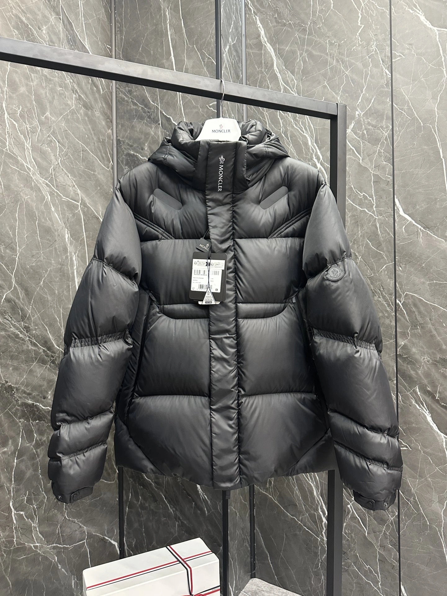 Moncler Down Jackets Seasonal 146002