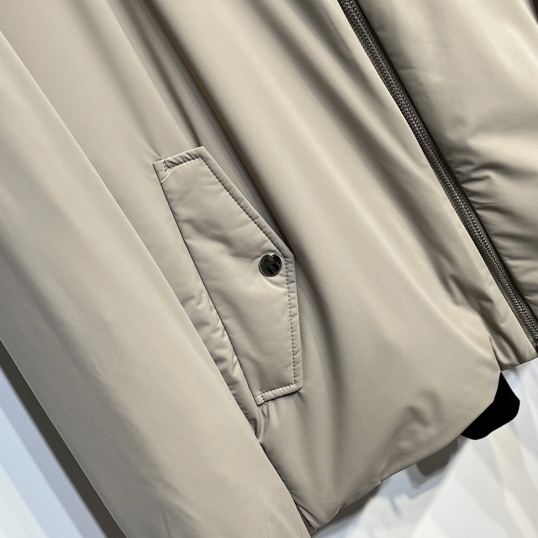 Moncler Down Jackets WeatherProof 146015