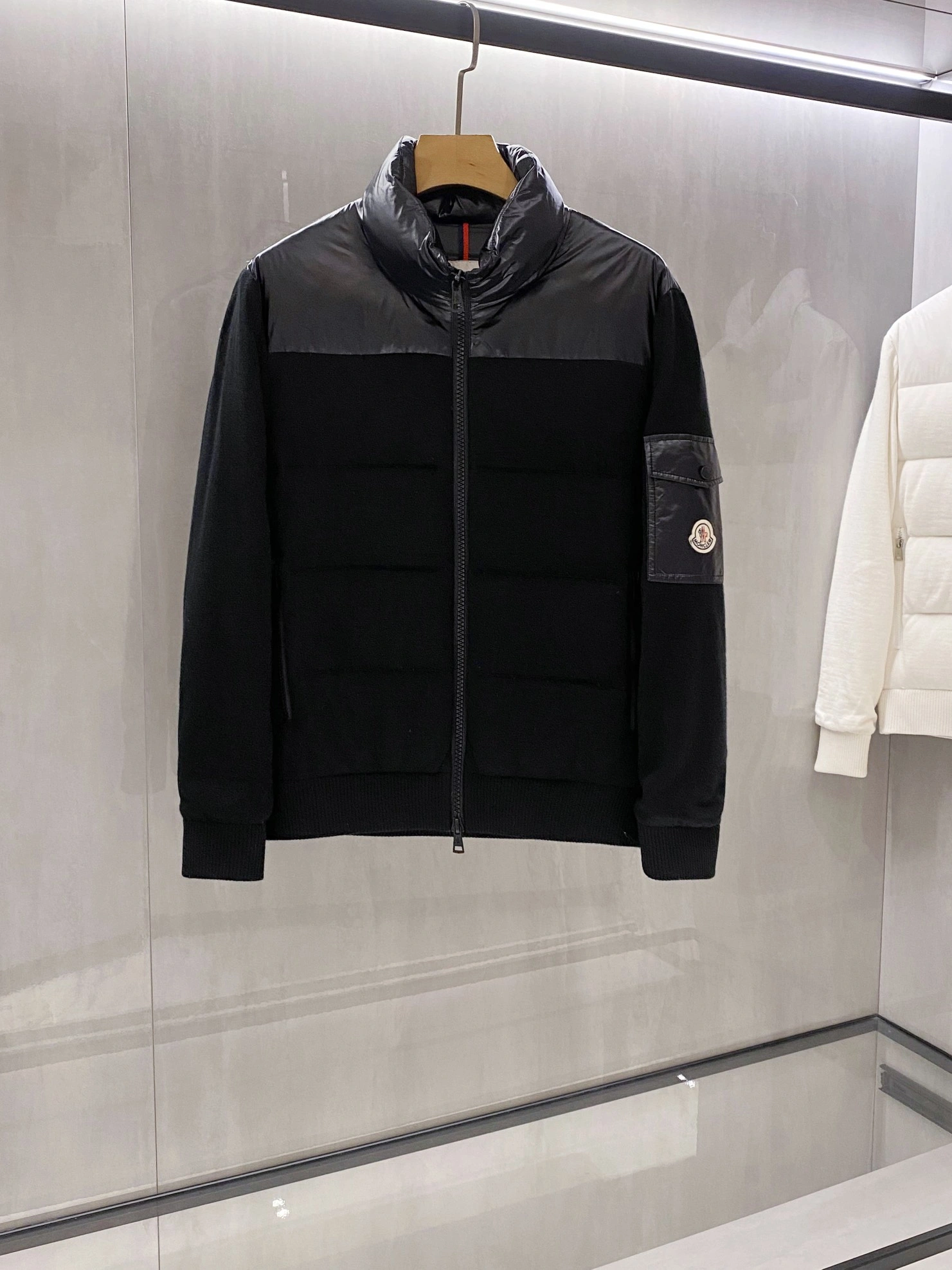 TechFriendly Moncler Down Jackets 145992