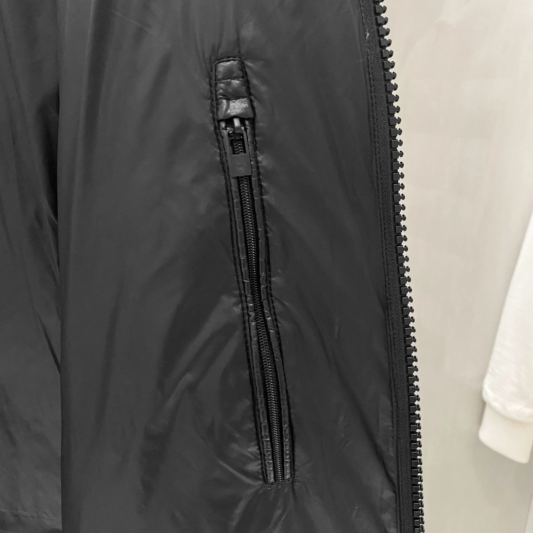TechFriendly Moncler Down Jackets 145992