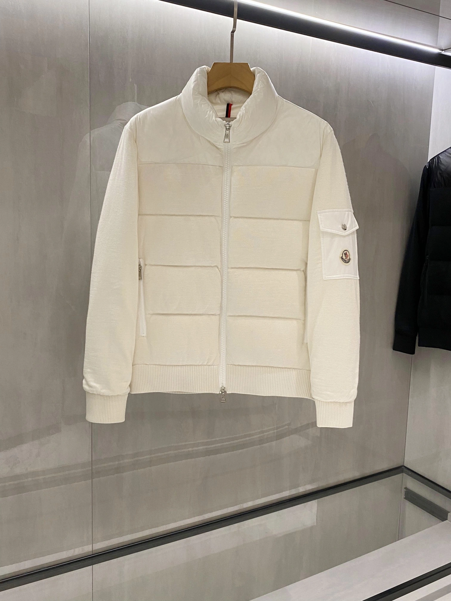 AllSeason Moncler Down Jackets 145997