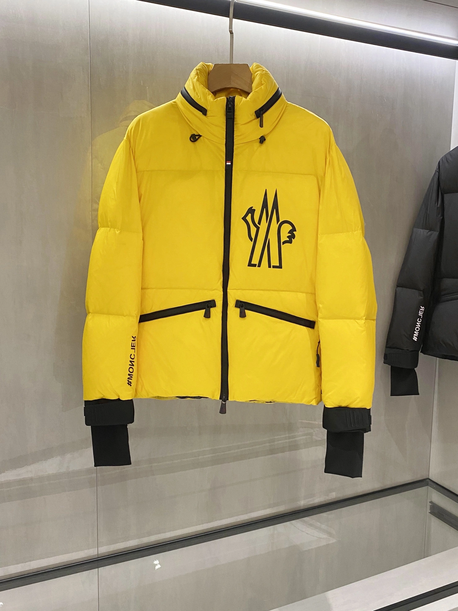 Moncler Down Jackets Affordable 145989