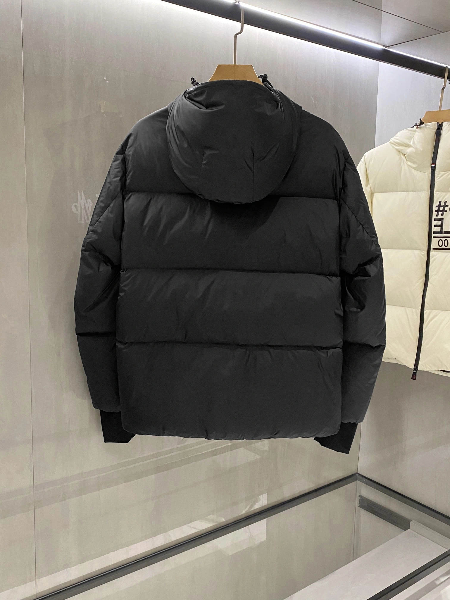 Moncler Down Jackets WrinkleFree 145988