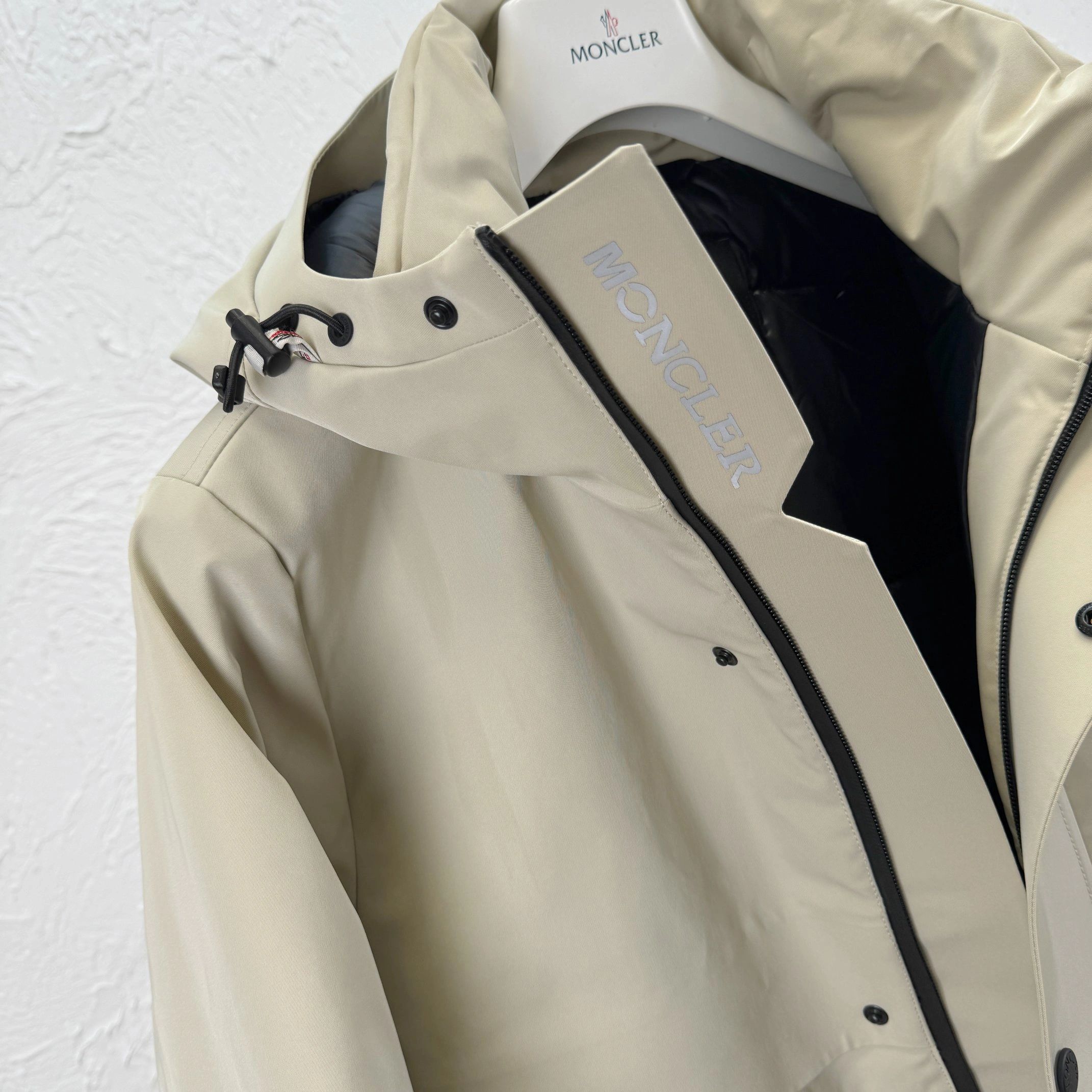 SunProtective Moncler Down Jackets 145991