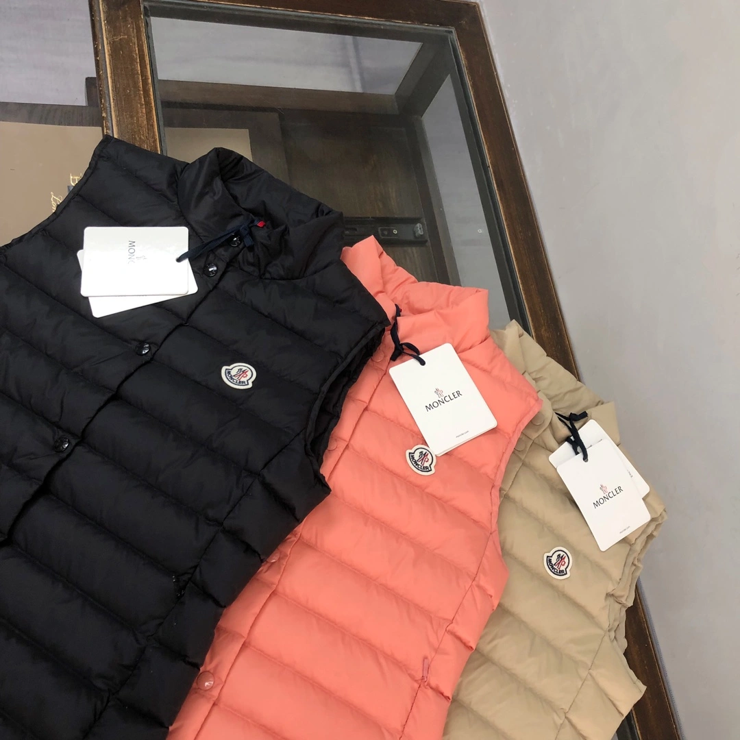 Moncler Down Jackets Sleek 145993