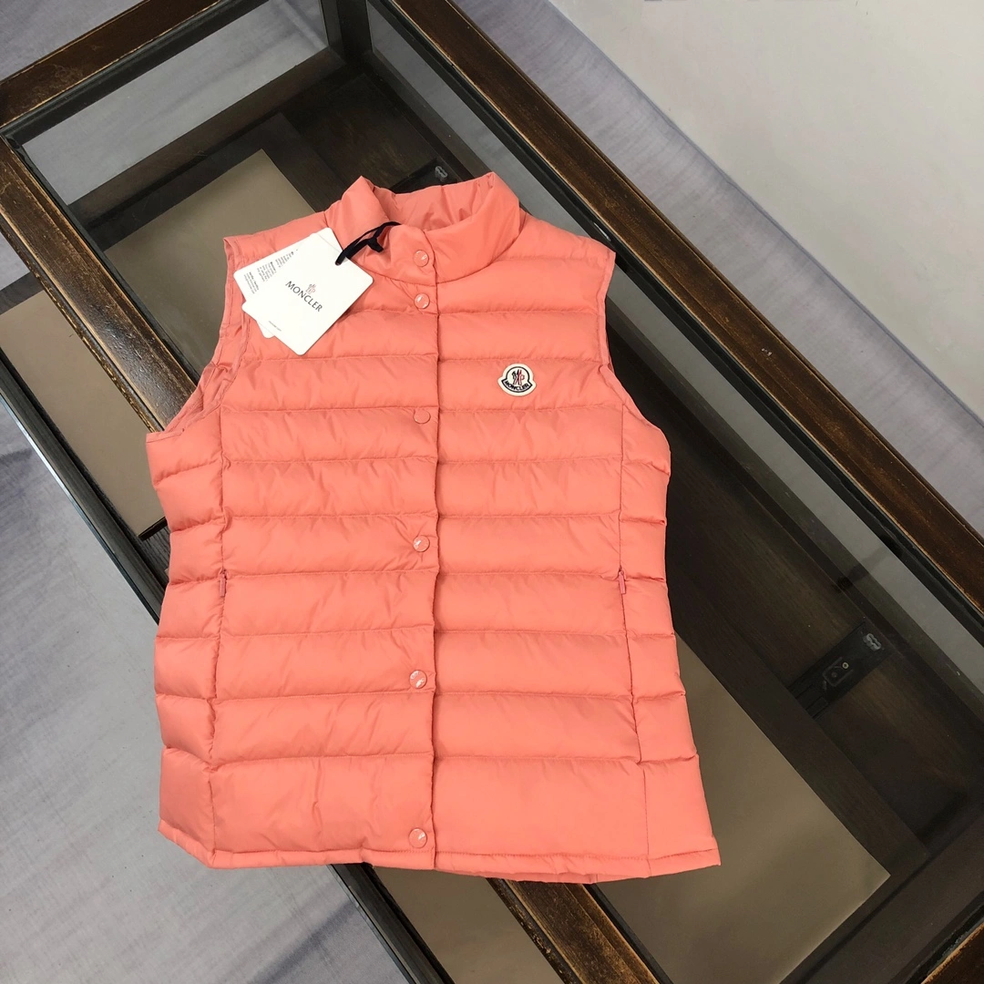 Moncler Down Jackets Trendsetting 146000