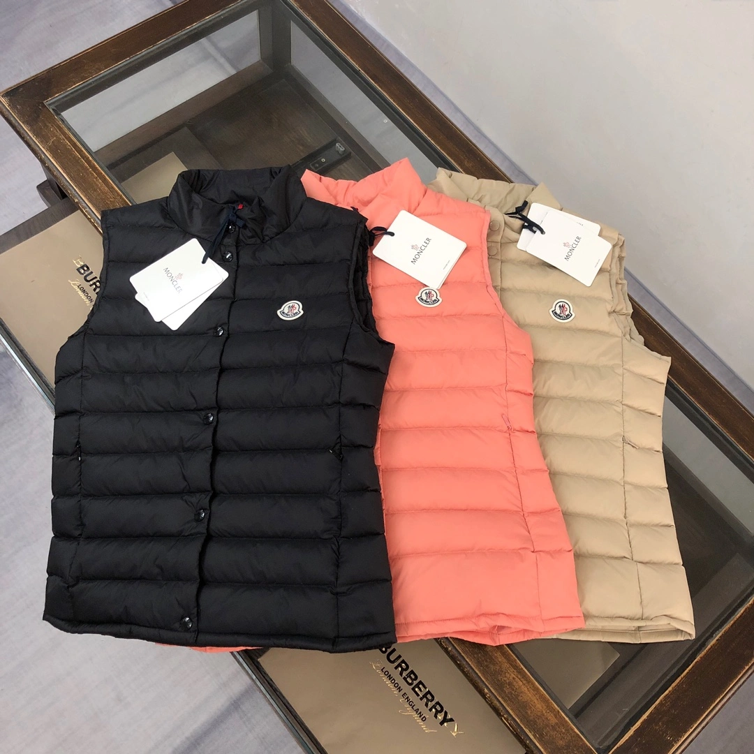 Moncler Down Jackets Trendsetting 146000