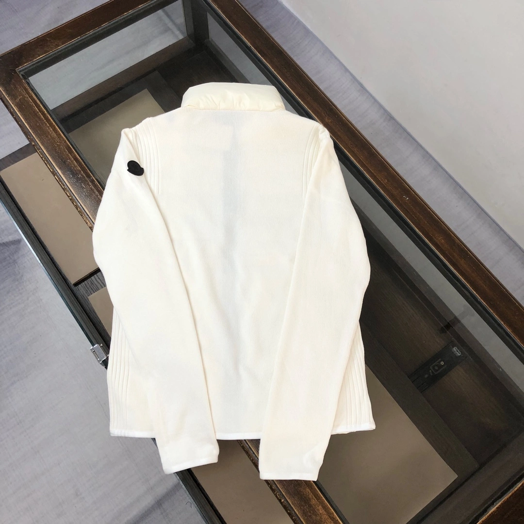 Snug Moncler Down Jackets 145984
