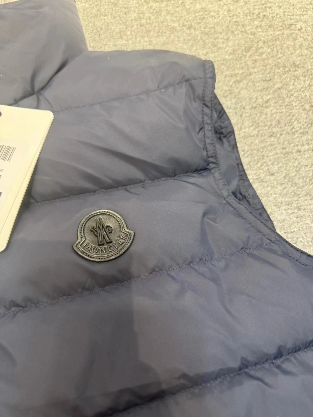 Practical Moncler Down Jackets 145983