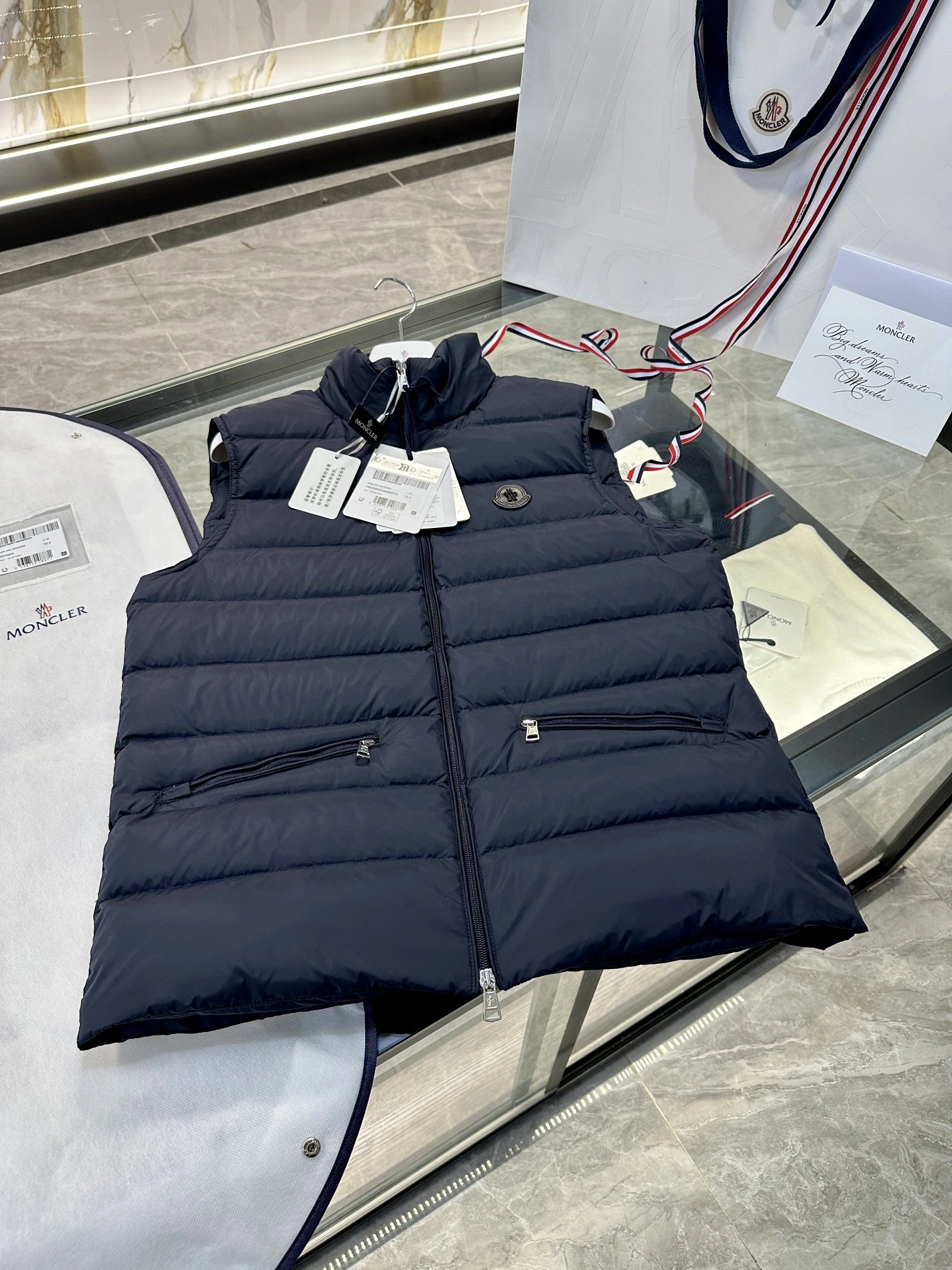 Moncler Down Jackets MoistureWicking 145982
