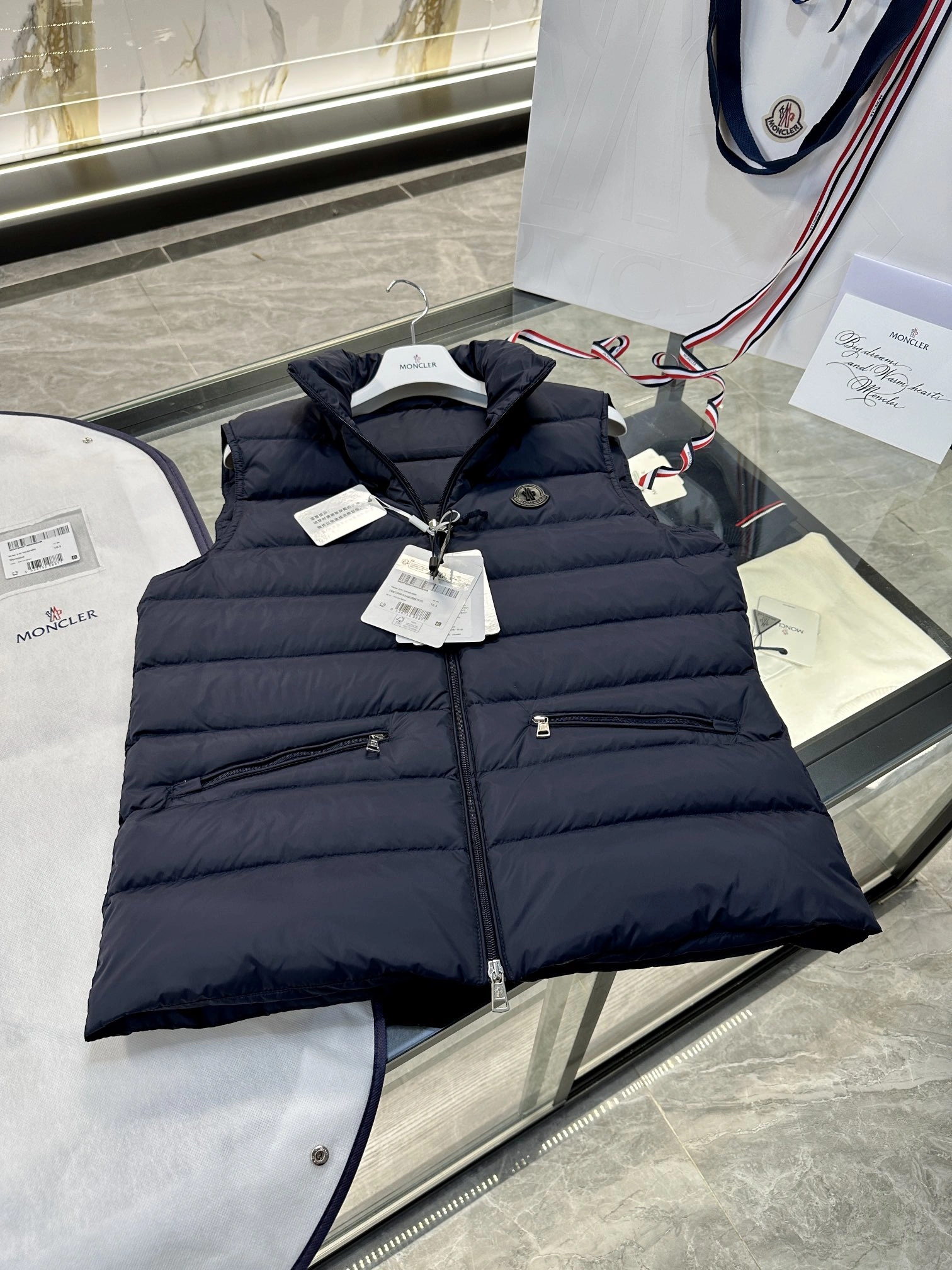 Moncler Down Jackets MoistureWicking 145982