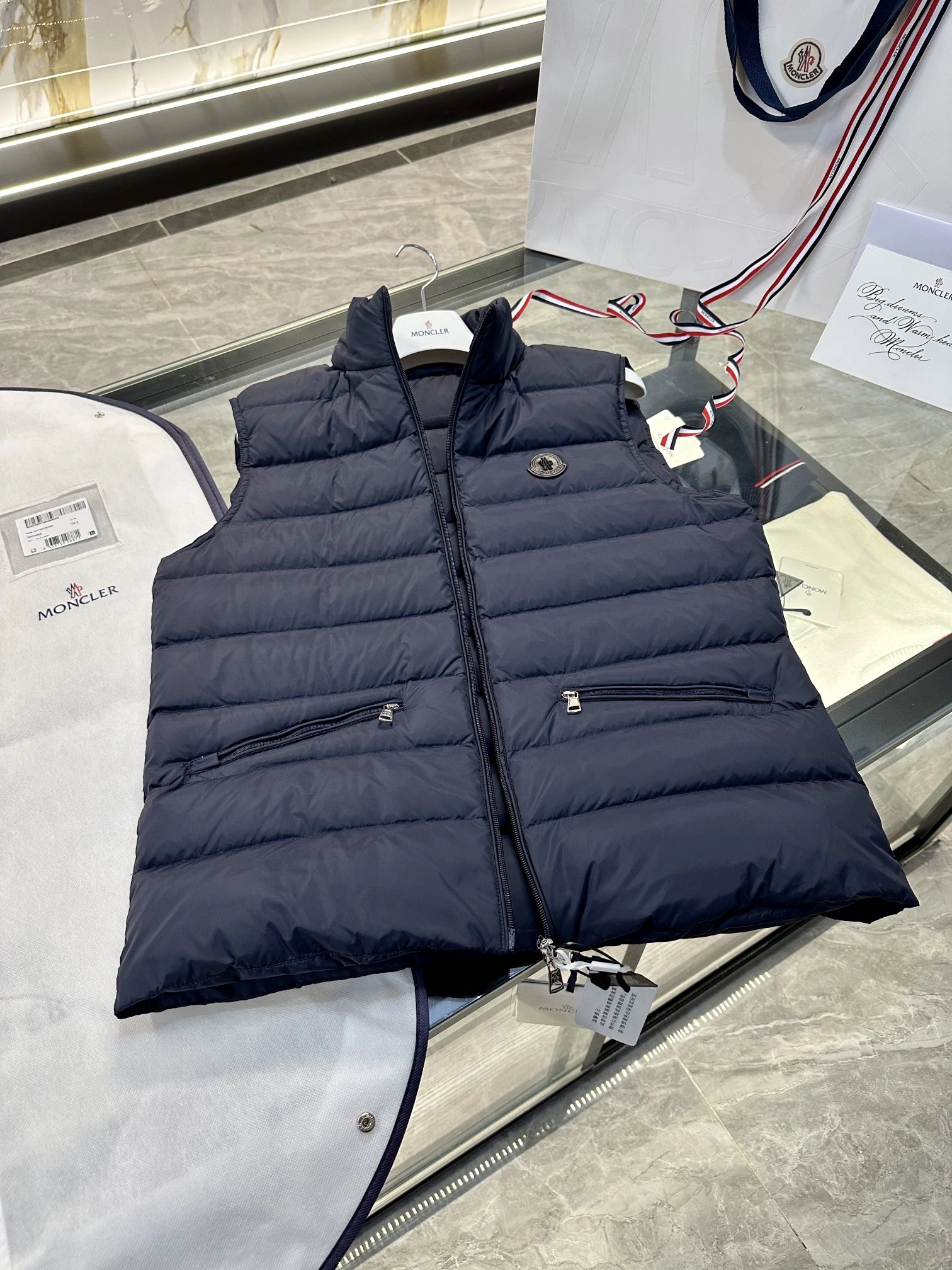 Moncler Down Jackets MoistureWicking 145982