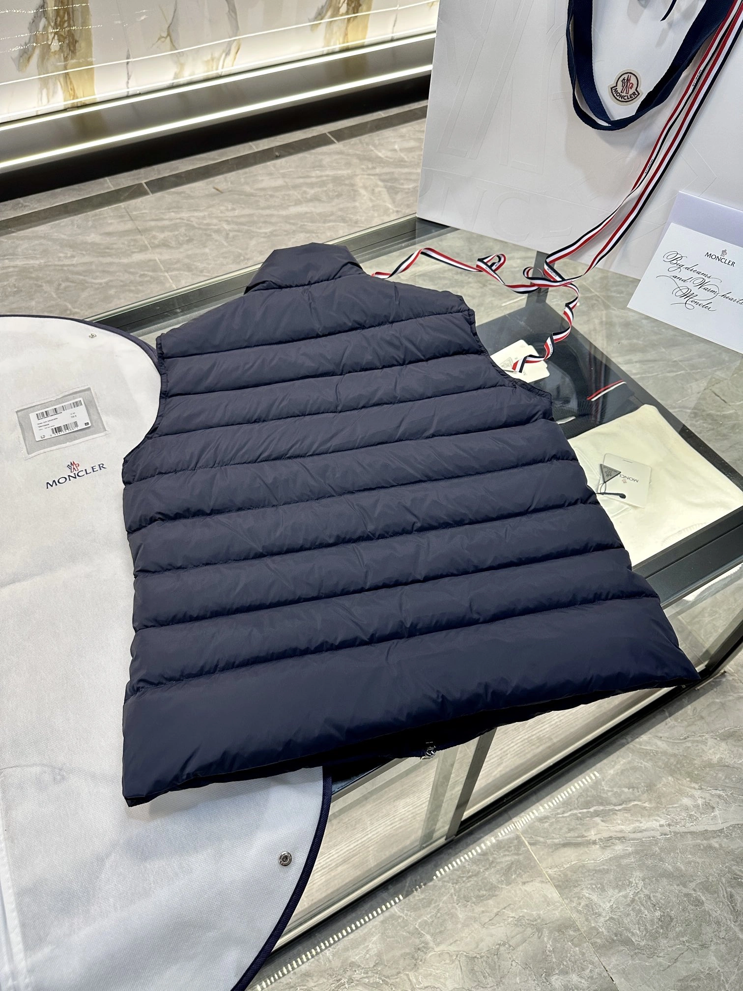 Moncler Down Jackets MoistureWicking 145982