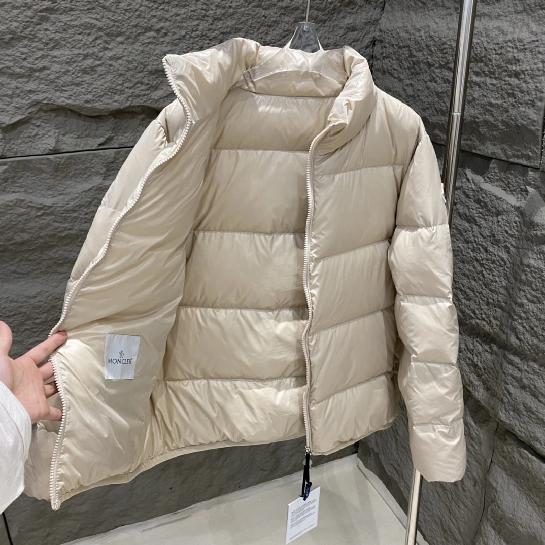 Functional Moncler Down Jackets 145978