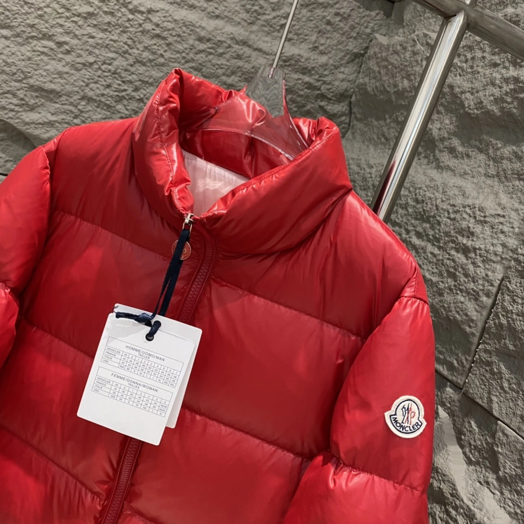 Sleek Moncler Down Jackets 145980