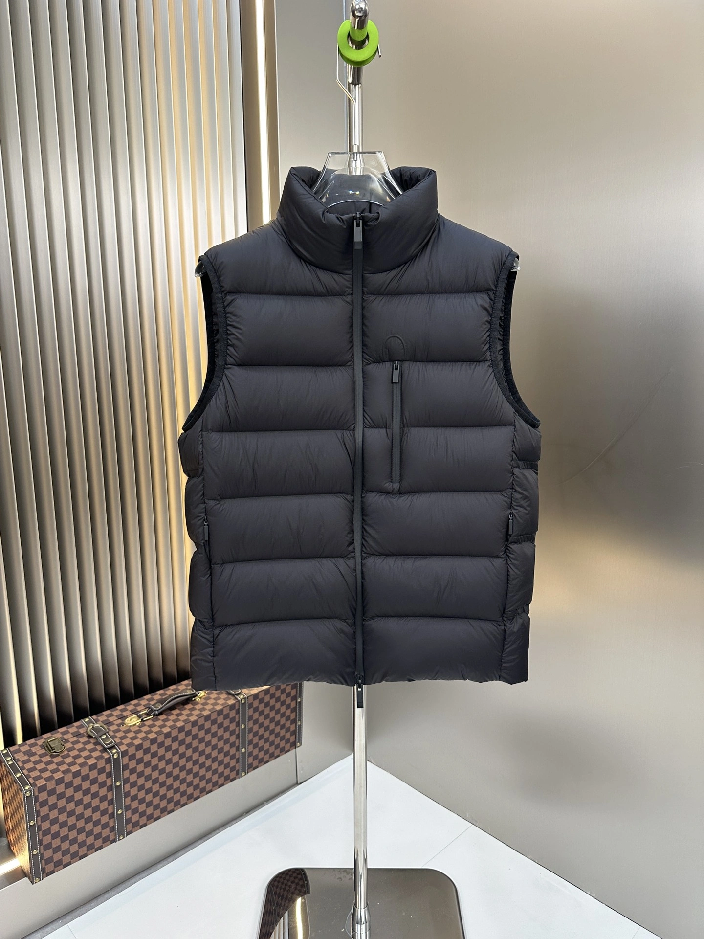 Moncler Down Jackets Efficient 145973