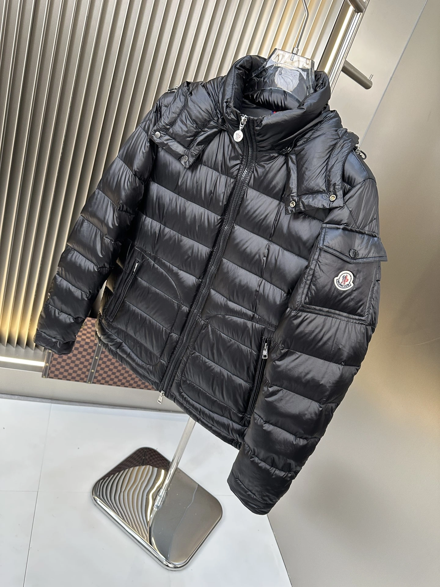 Durable Moncler Down Jackets 145971