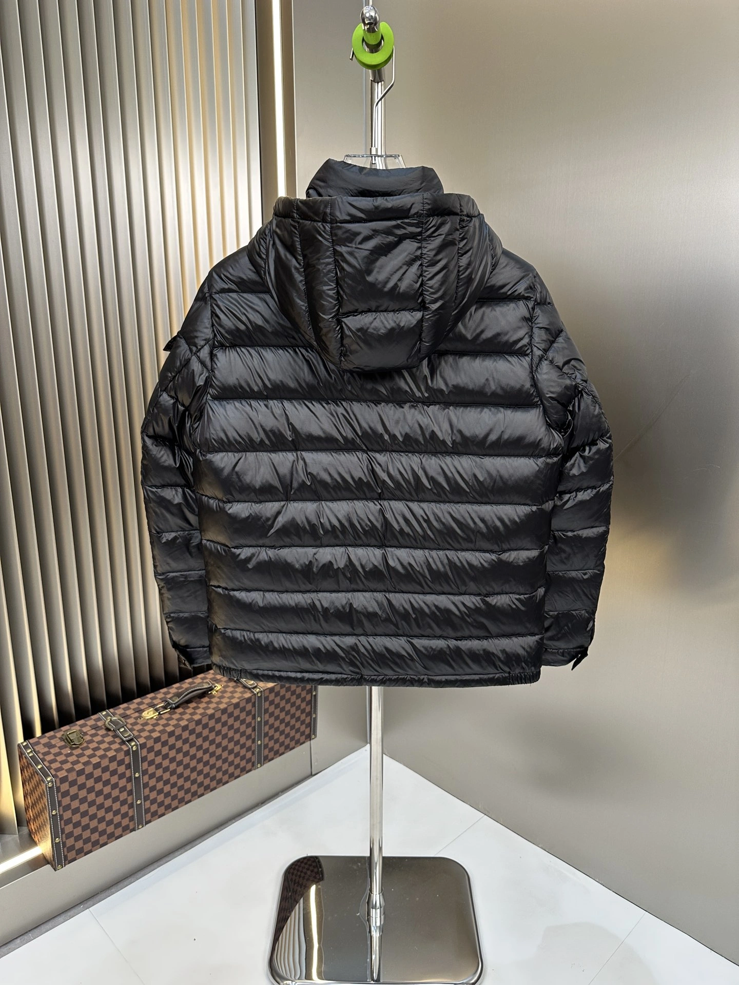 Durable Moncler Down Jackets 145971