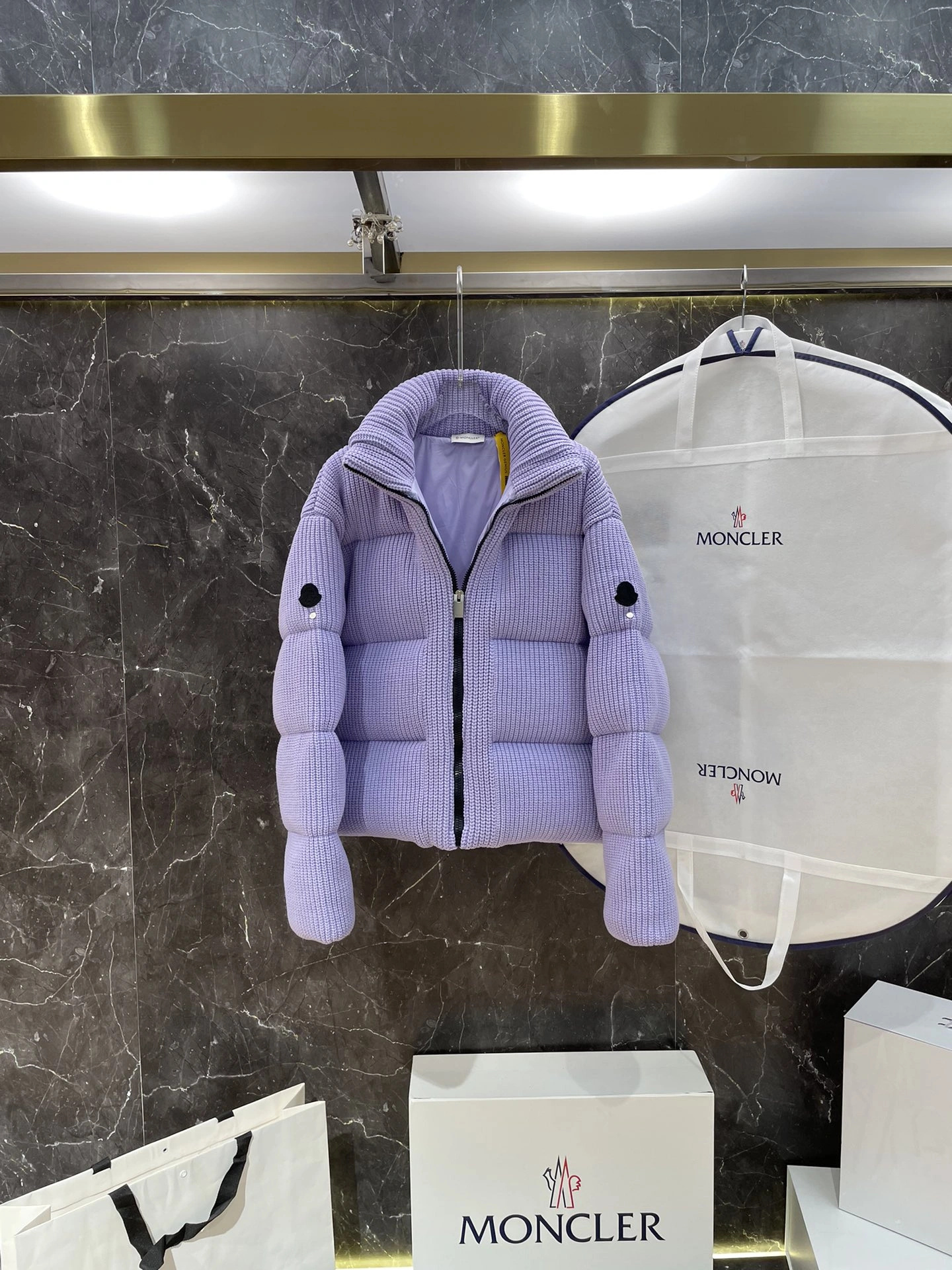 Moncler Down Jackets Minimalist 145966