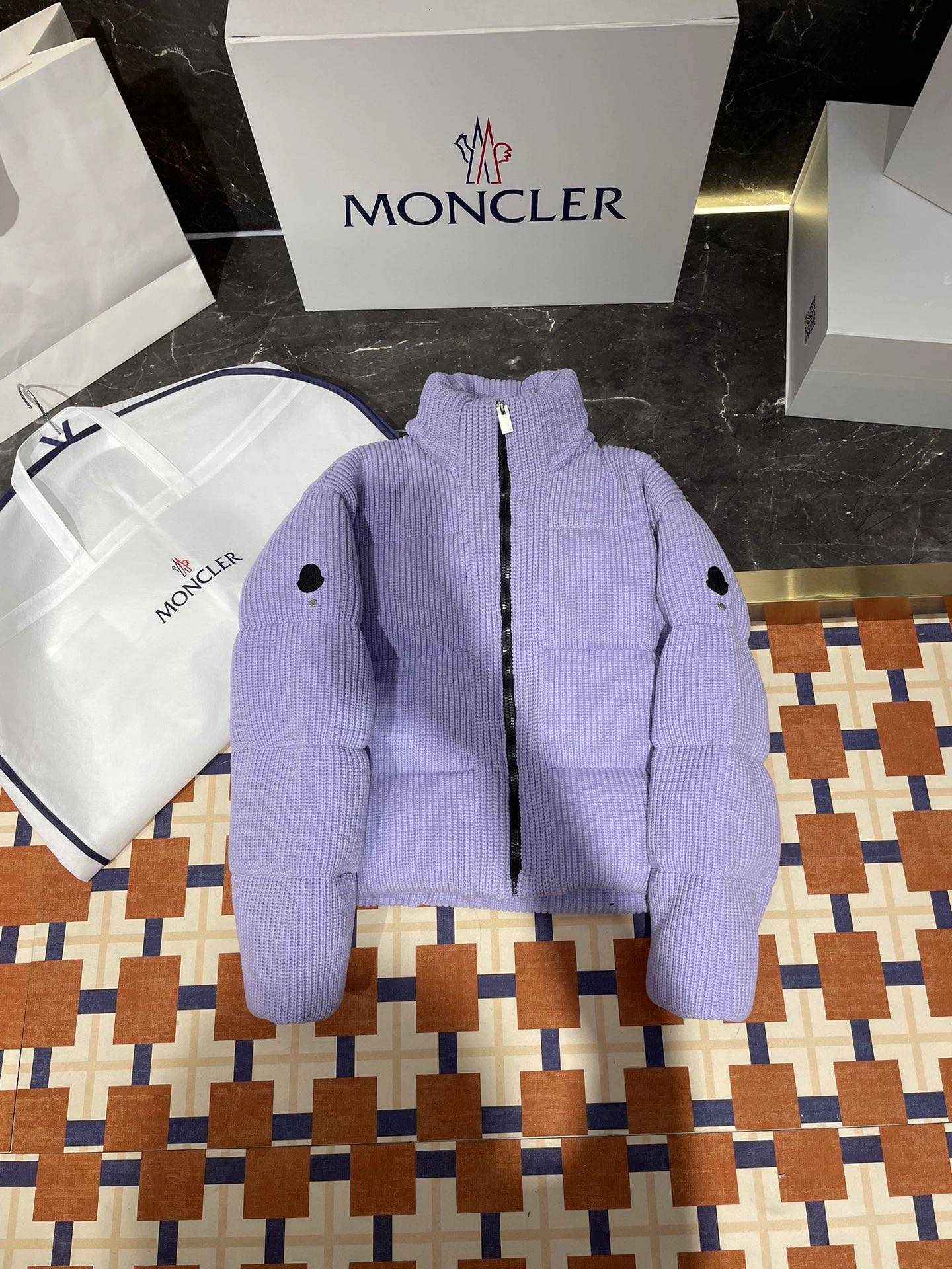 Moncler Down Jackets Minimalist 145966
