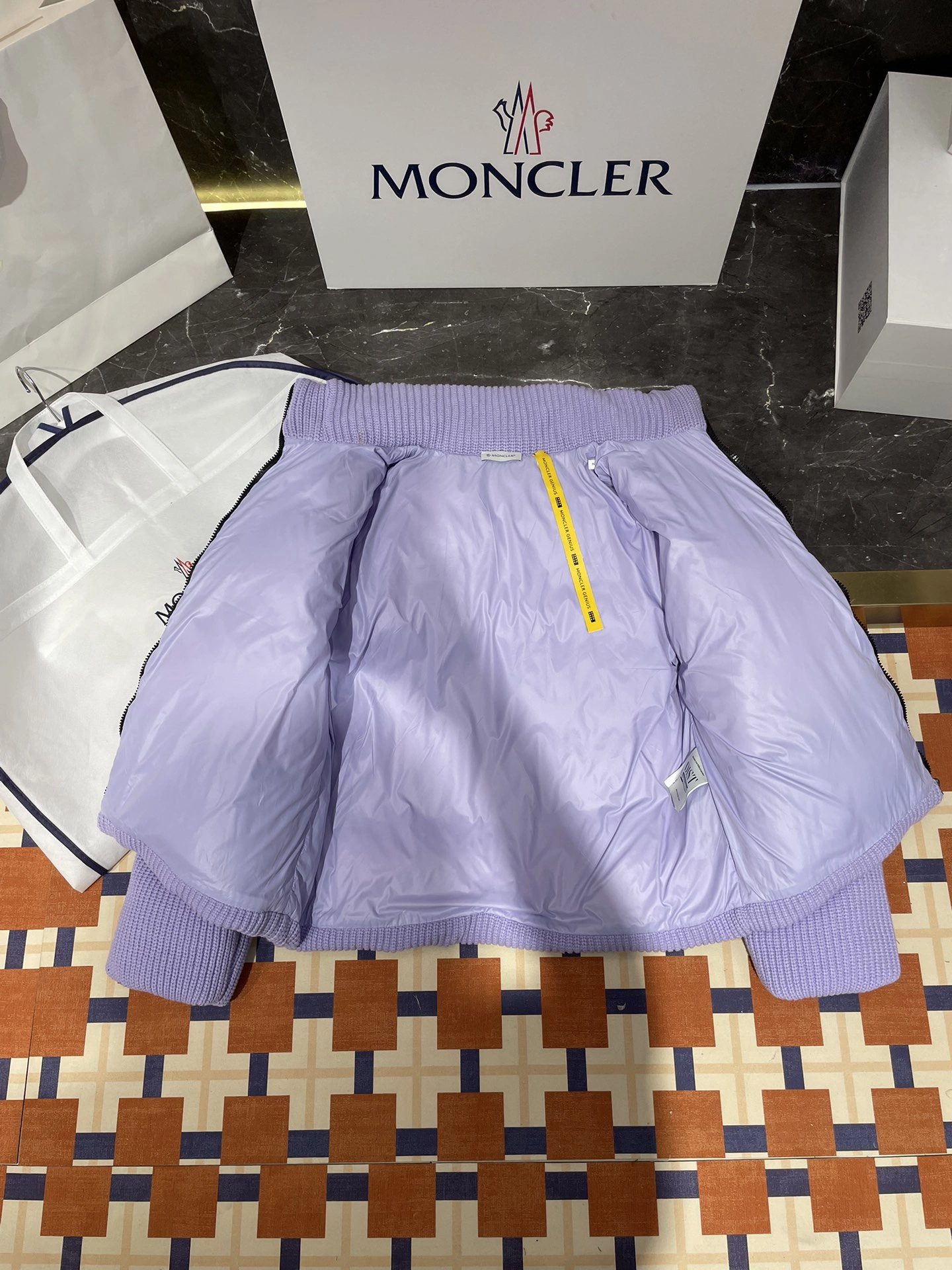 Moncler Down Jackets Minimalist 145966