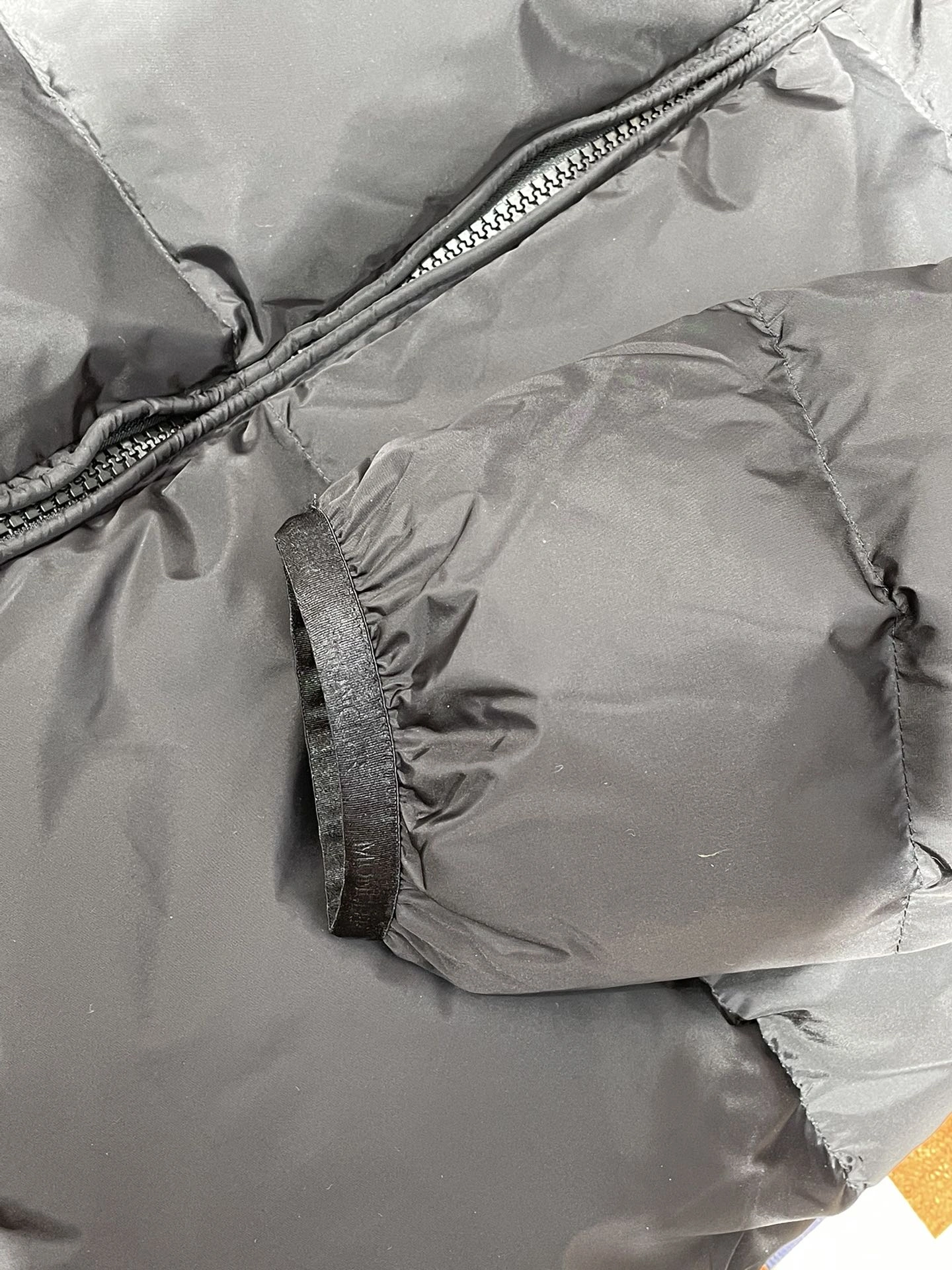 Tailored Moncler Down Jackets 145964