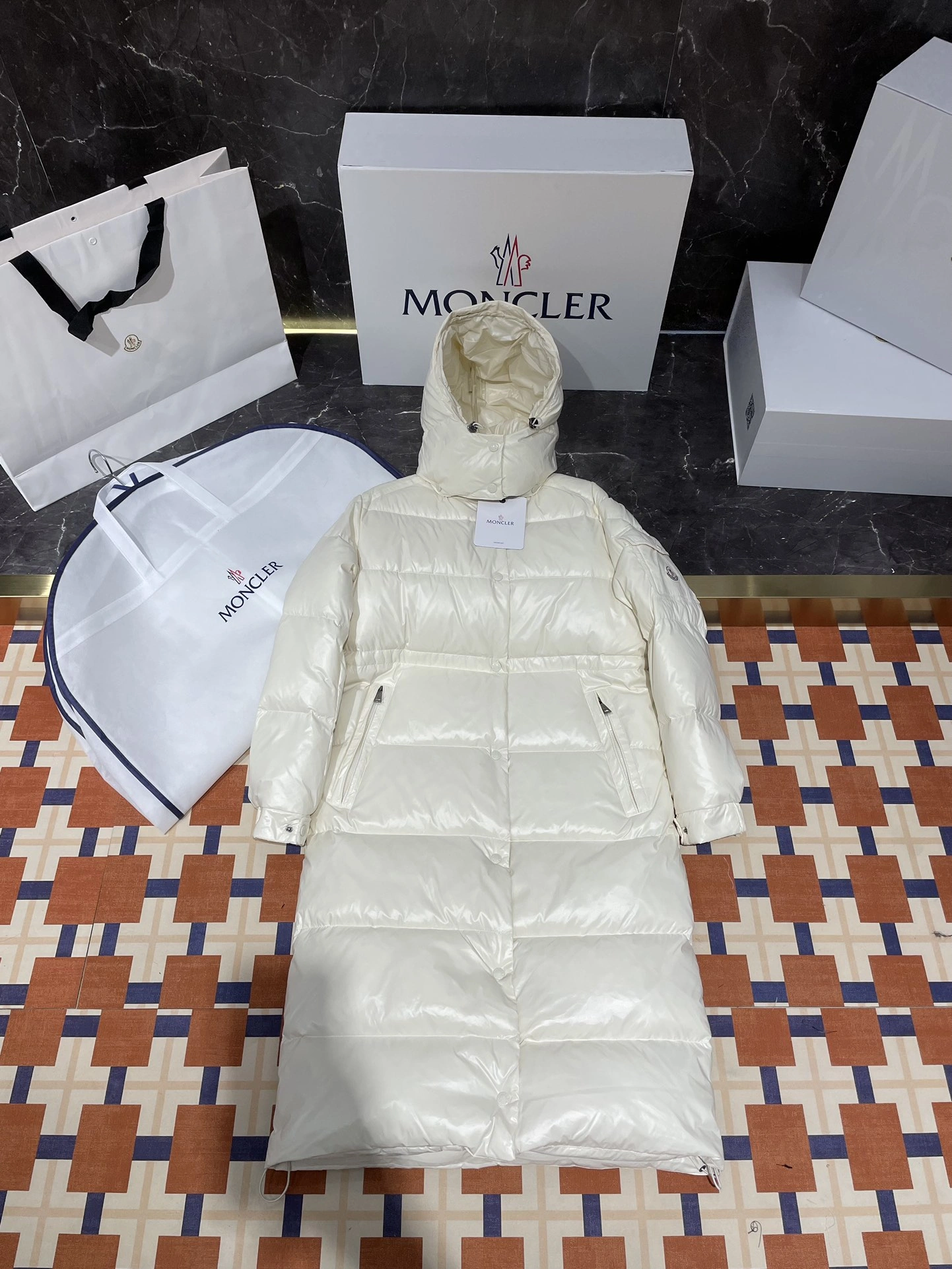 Moncler Down Jackets Unisex 139517