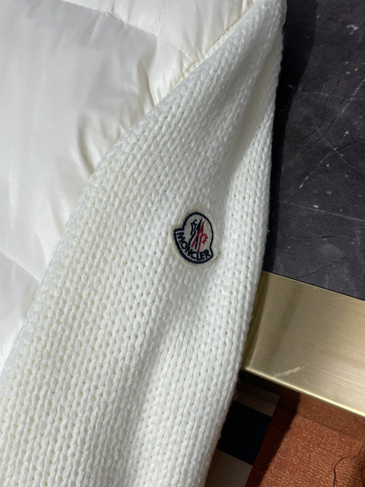 Moncler Down Jackets Sporty 145959