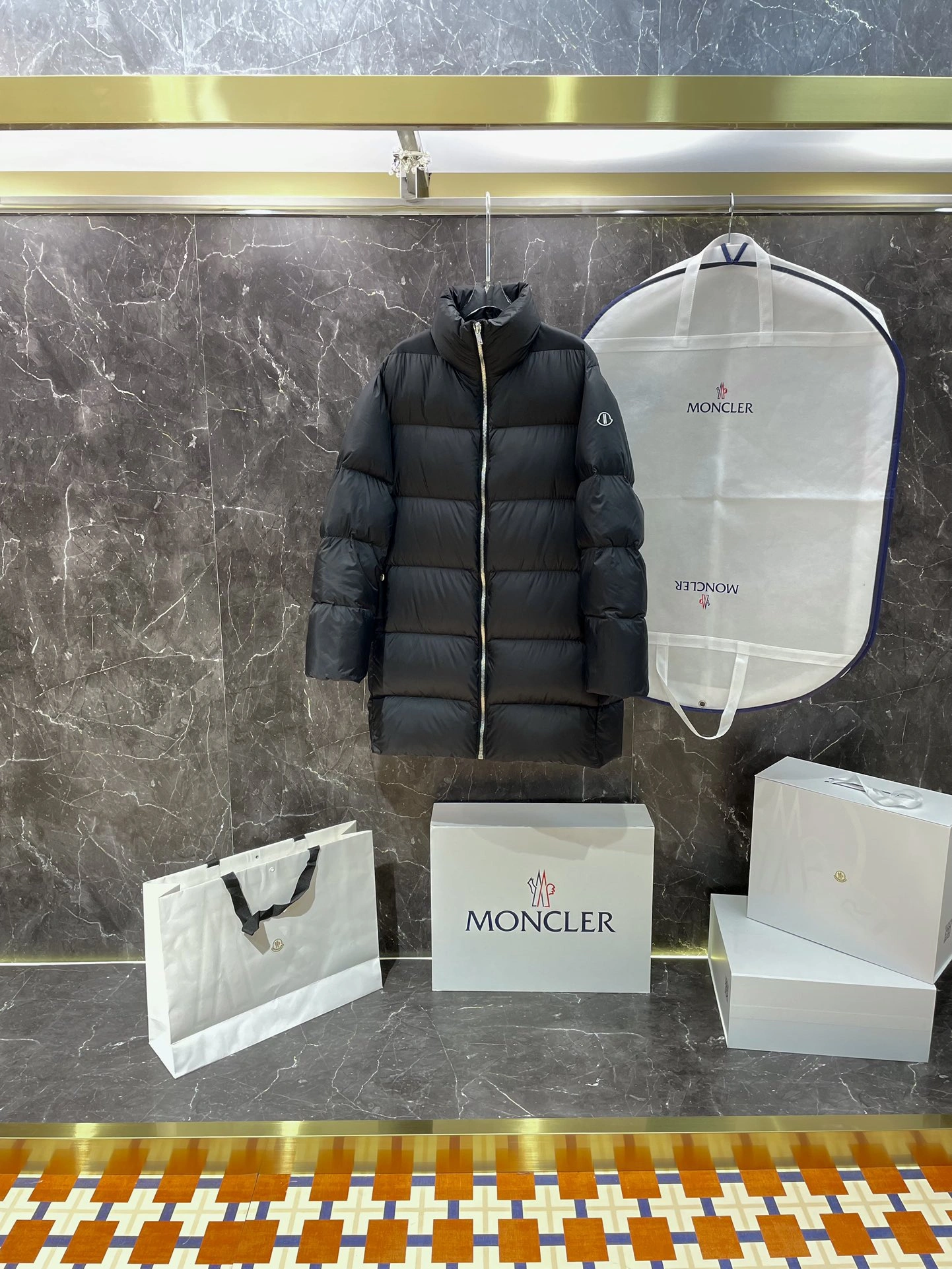 EasyCare Moncler Down Jackets 145970