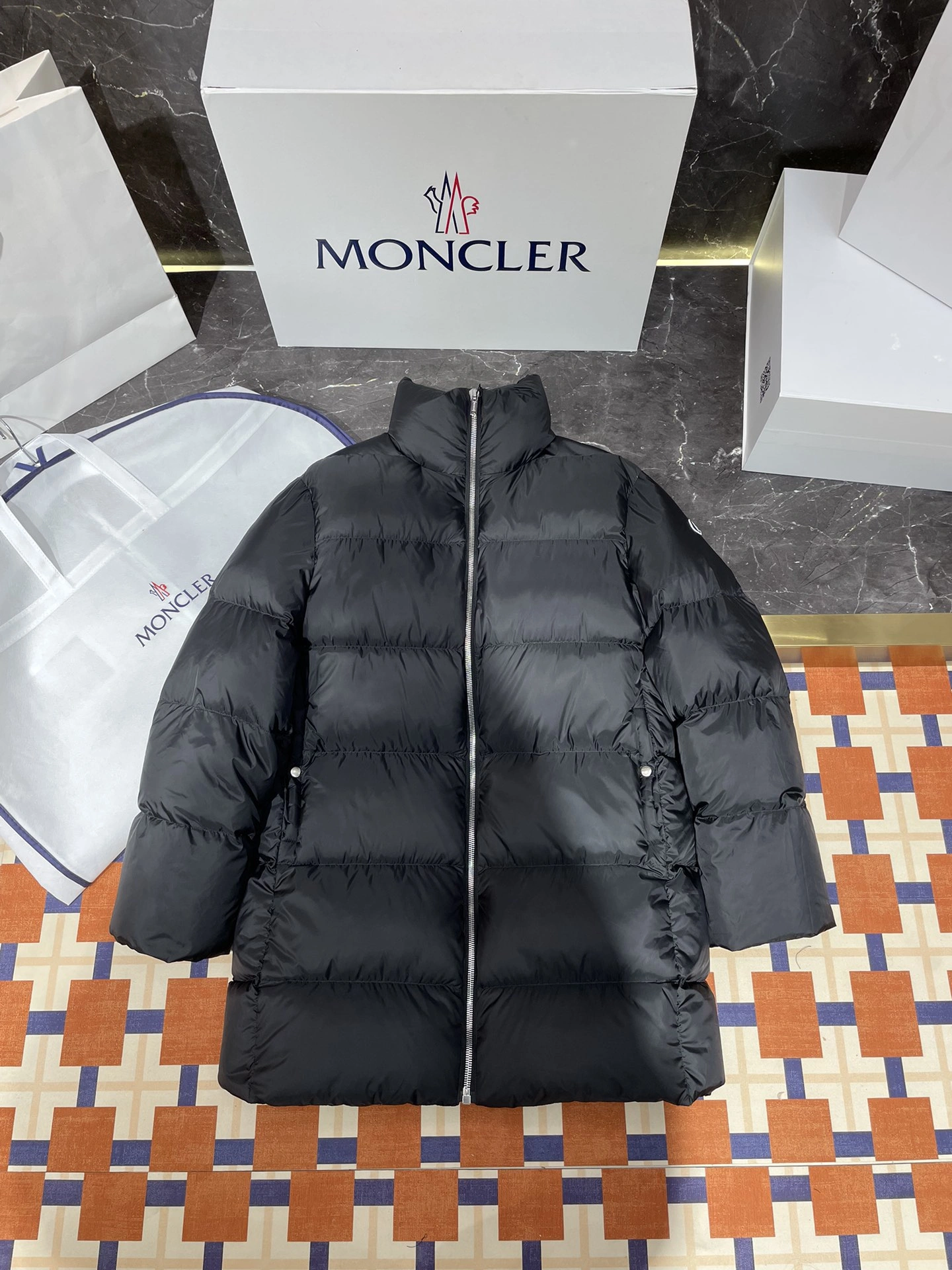 EasyCare Moncler Down Jackets 145970