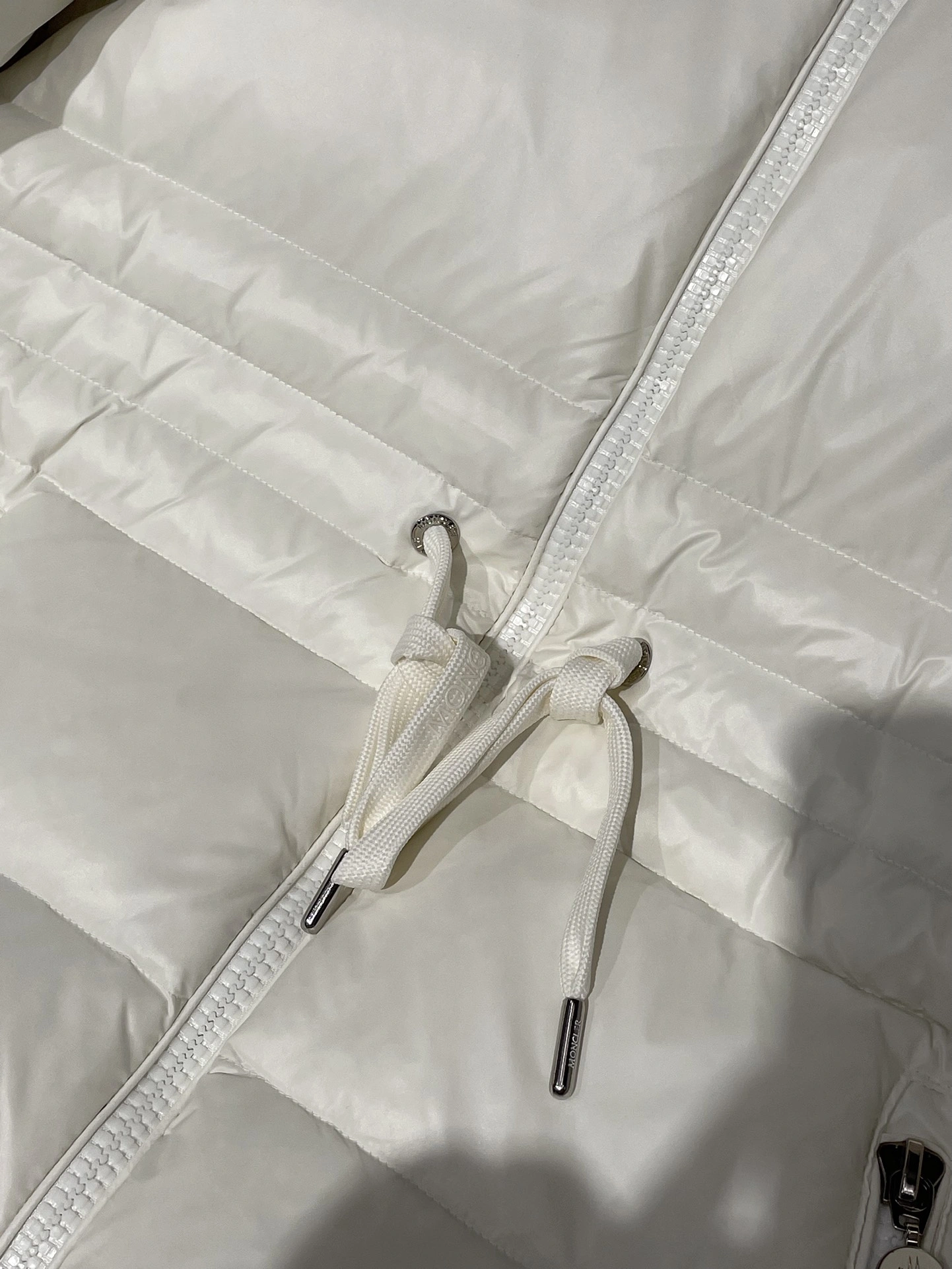 Moncler Down Jackets Modern 145963