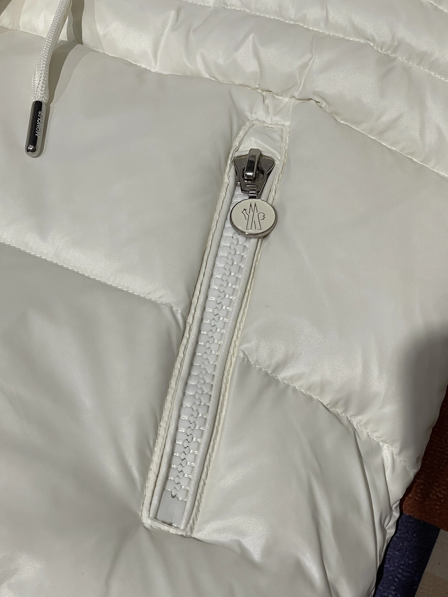 Moncler Down Jackets Modern 145963