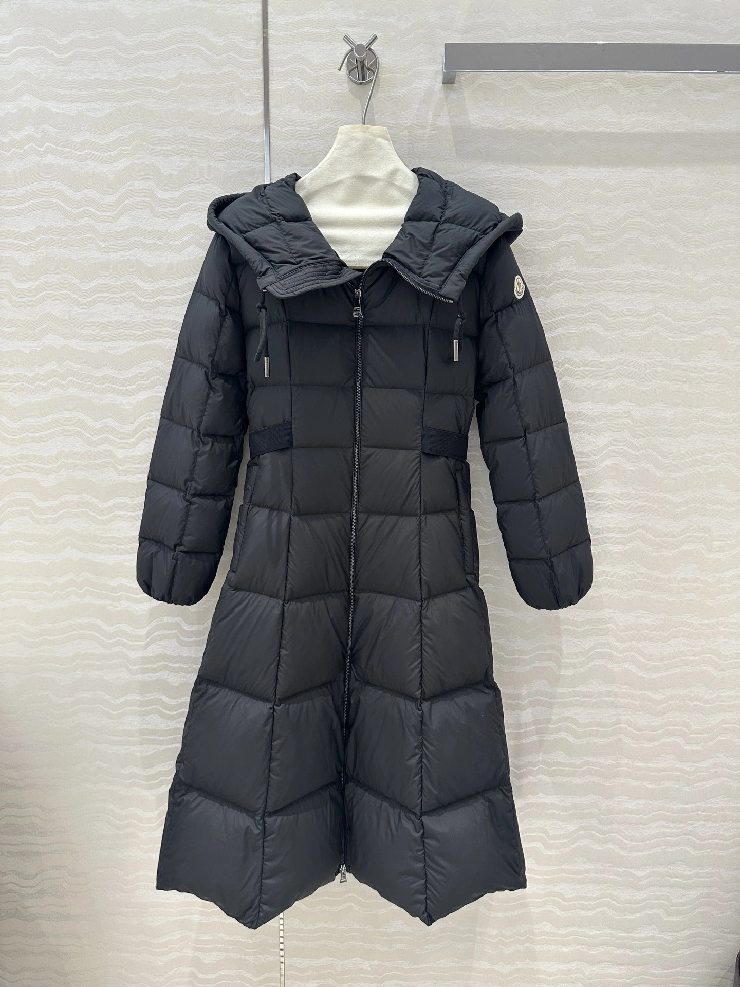 Moncler Down Jackets Attractive 145965