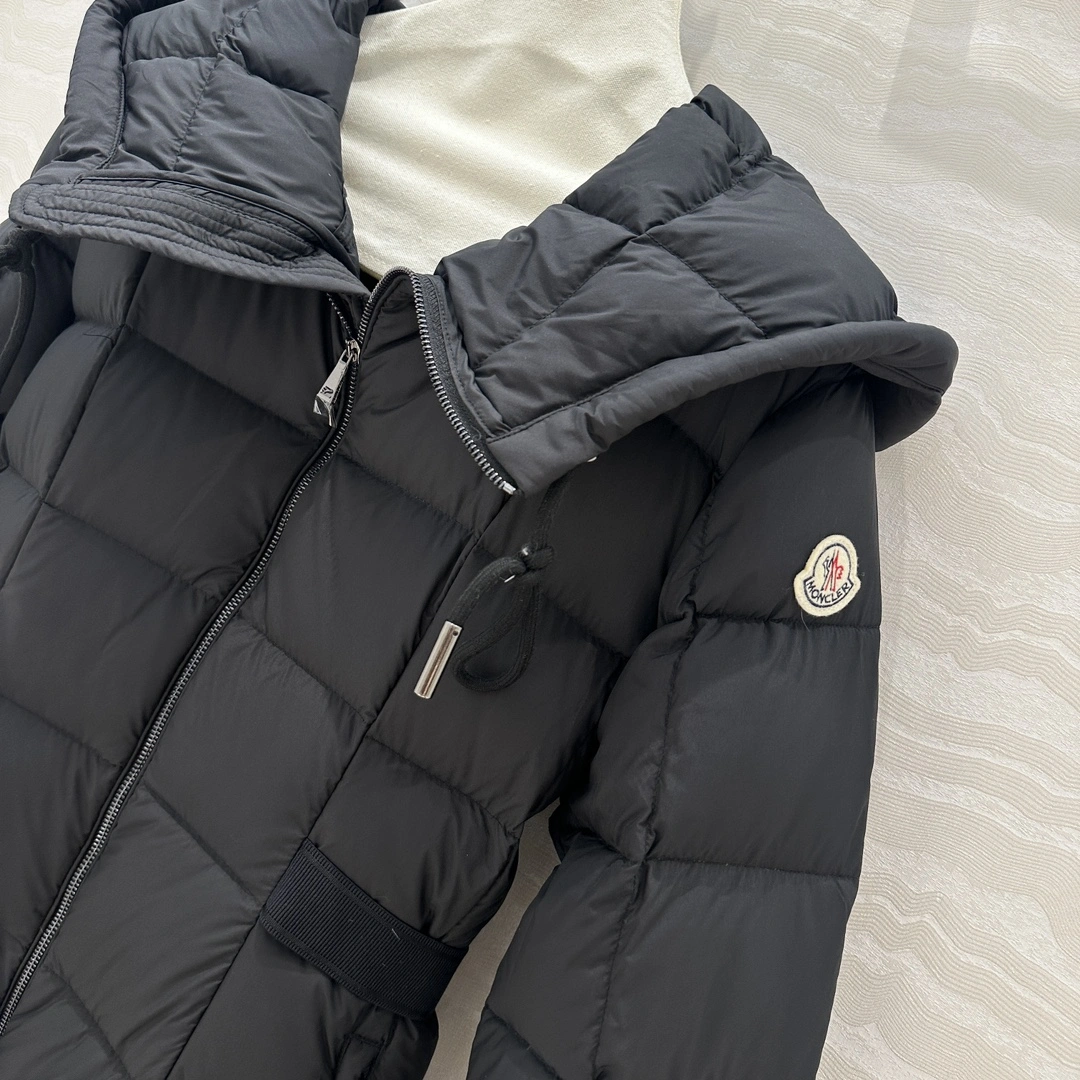 Moncler Down Jackets Attractive 145965