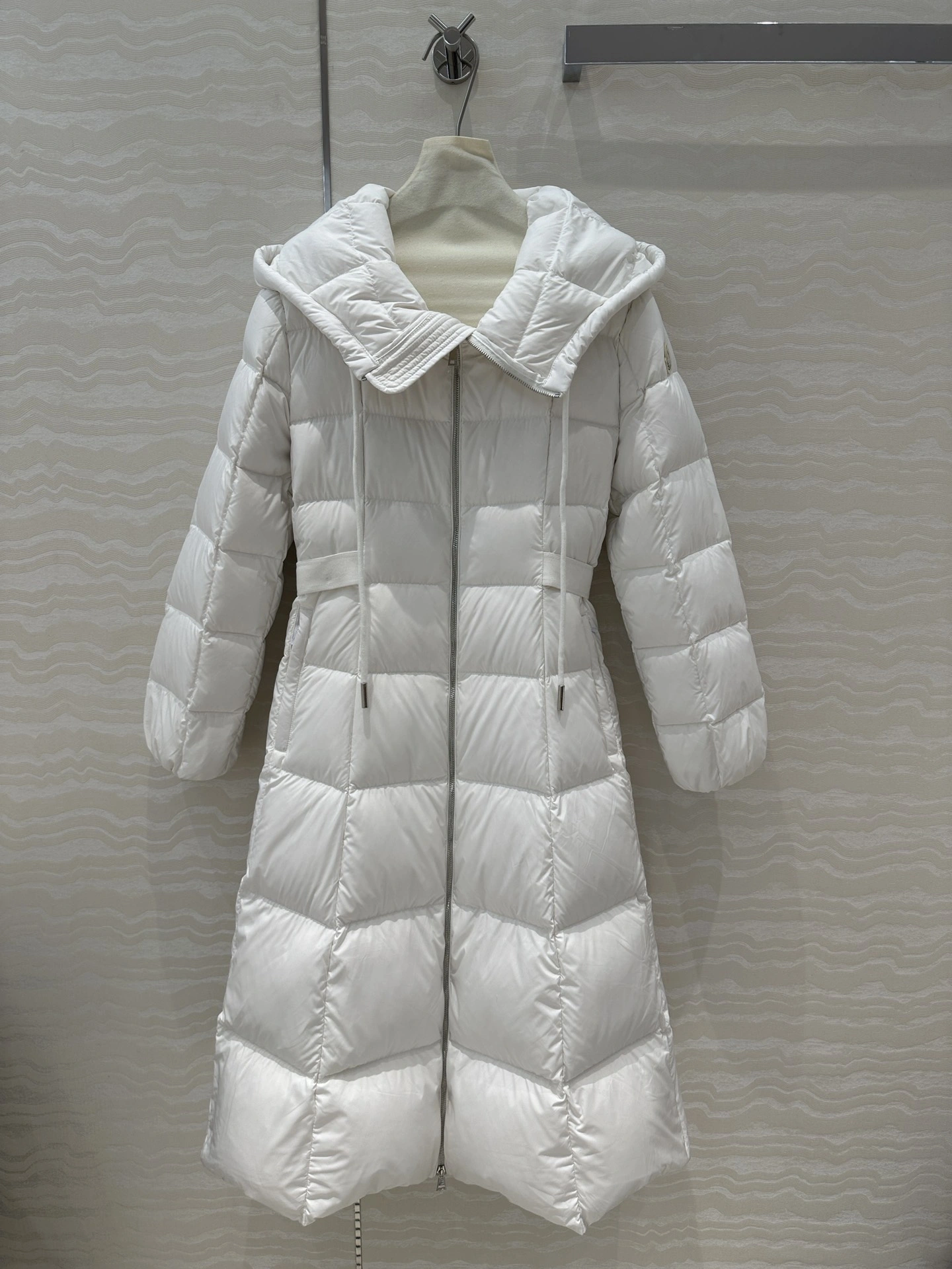 Stylish Moncler Down Jackets 145962