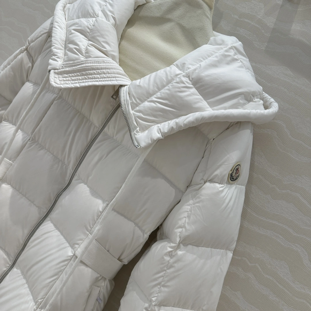 Stylish Moncler Down Jackets 145962