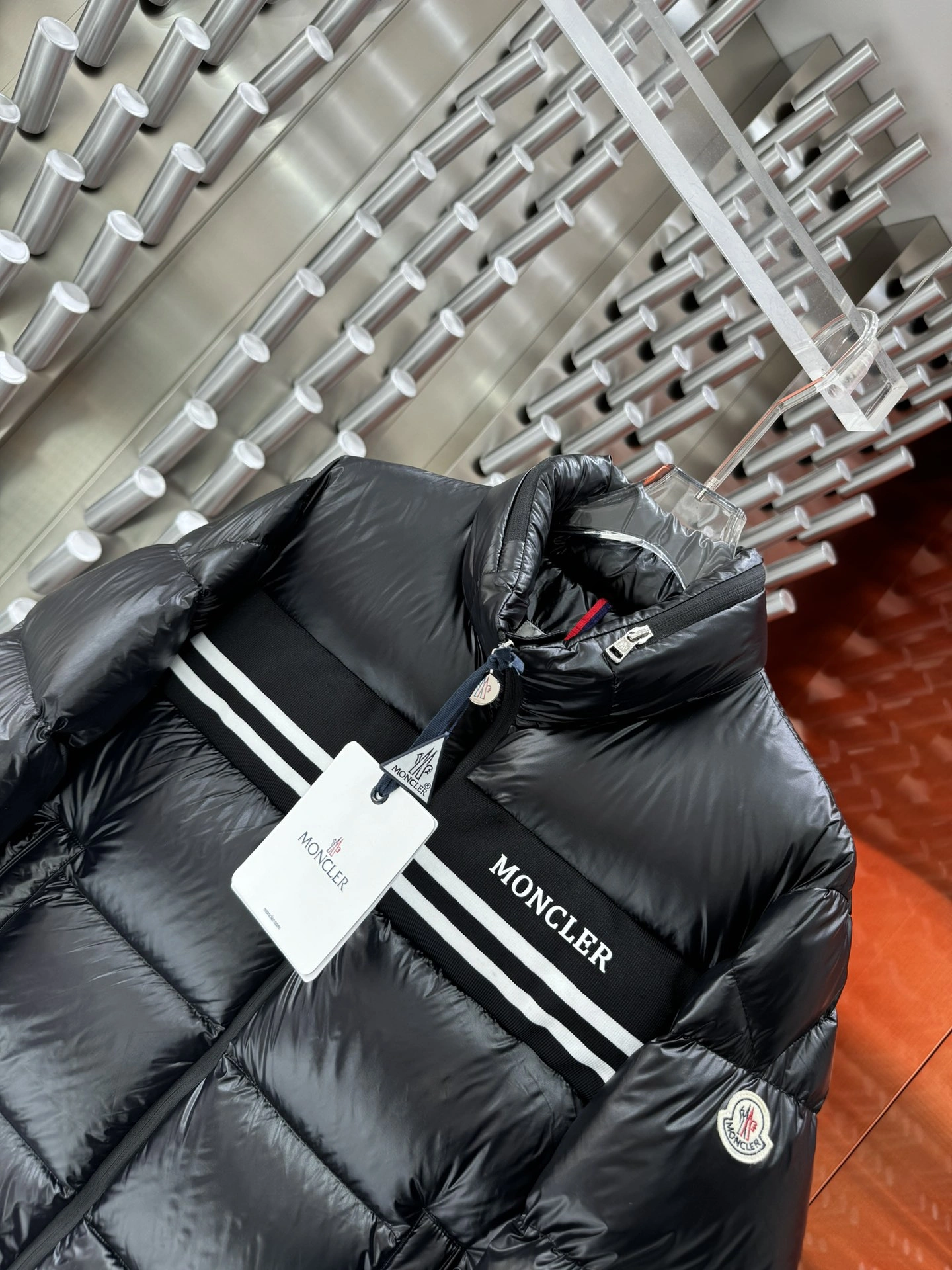Moncler Down Jackets HighQuality 145968