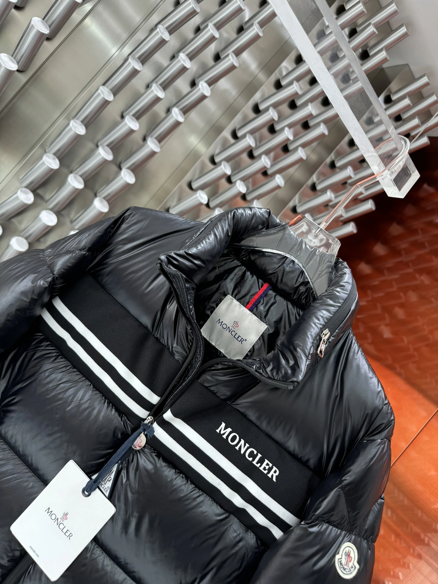 Moncler Down Jackets HighQuality 145968