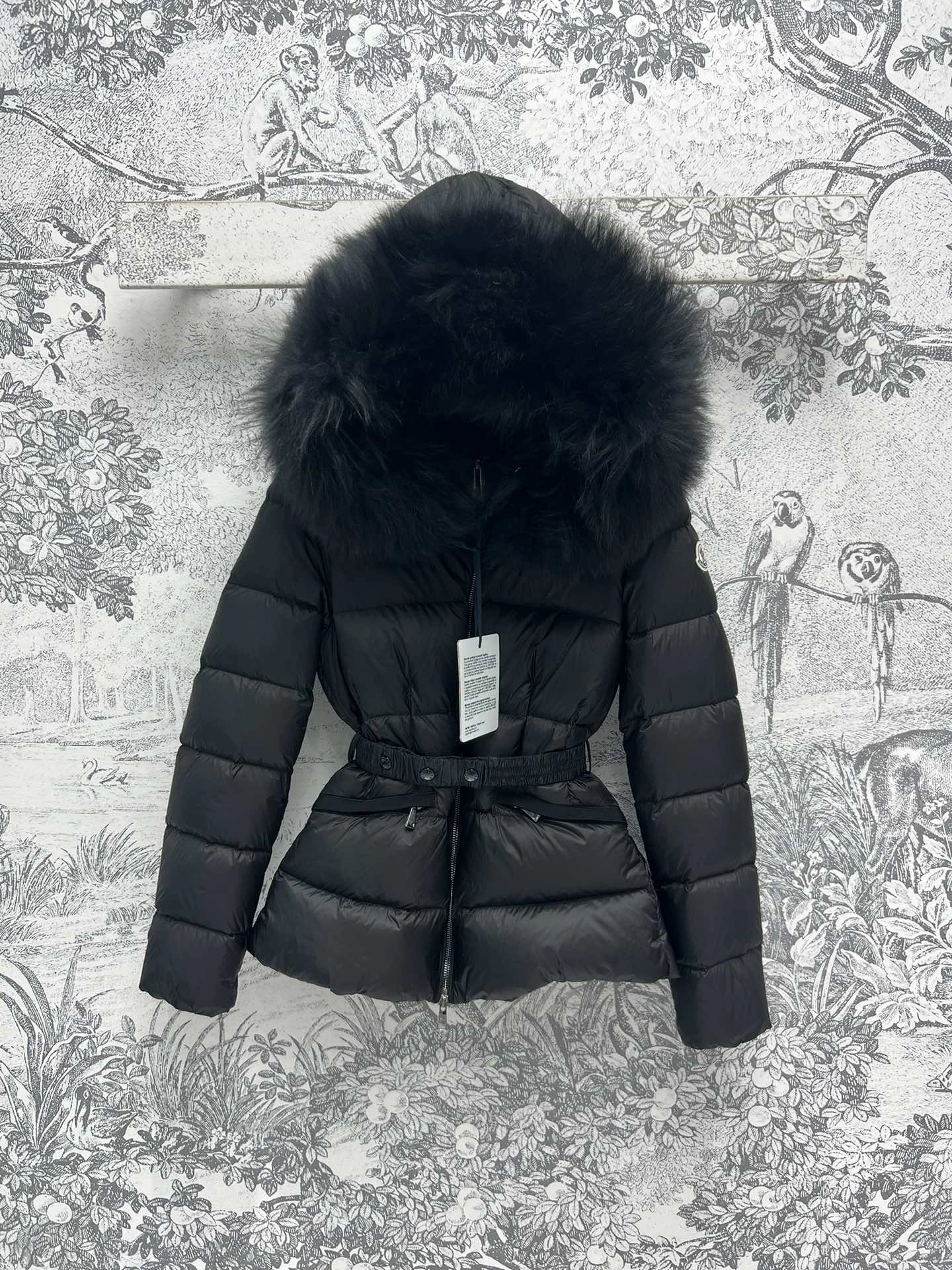 Moncler Down Jackets Contemporary 145960