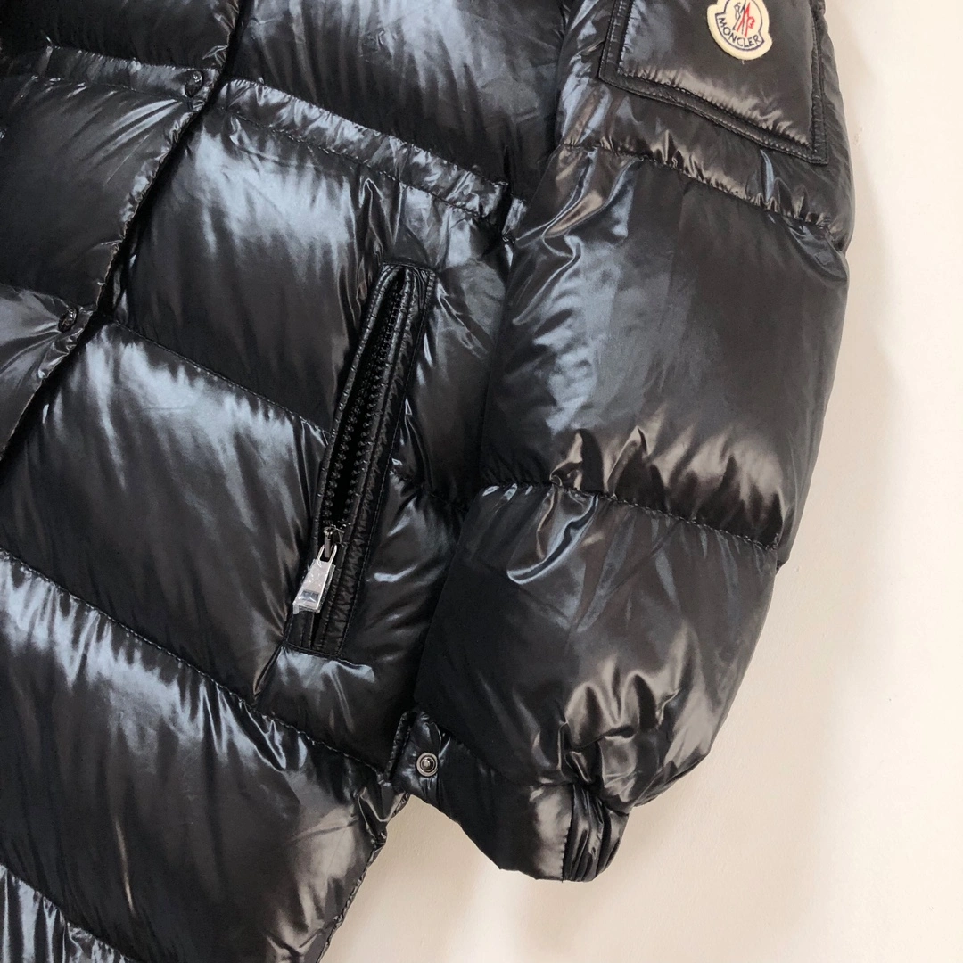 Moncler Down Jackets Seasonal 139520