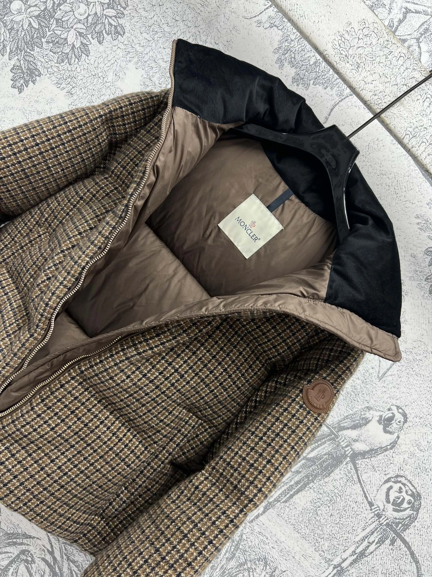 MoistureWicking Moncler Down Jackets 145958