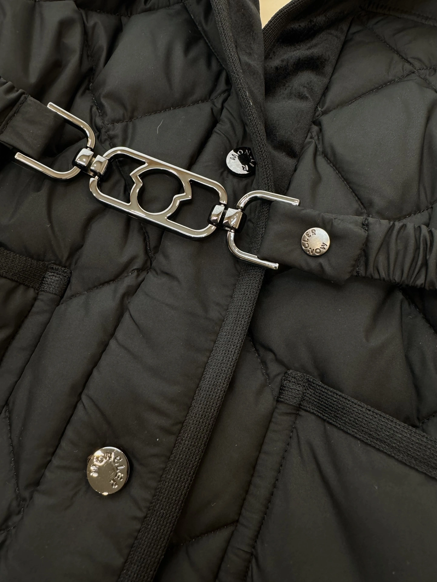 Comfortable Moncler Down Jackets 145954