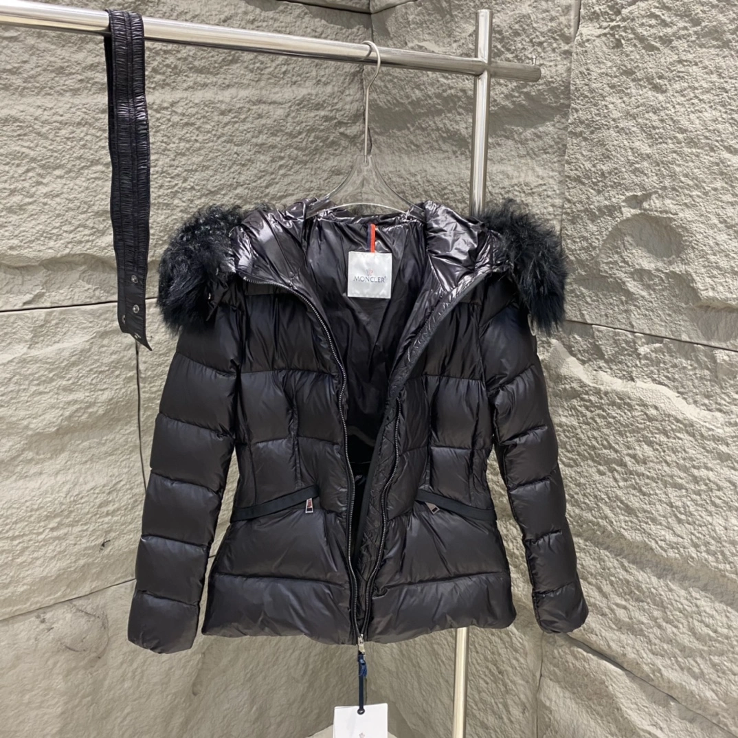 Moncler Down Jackets Resilient 145950