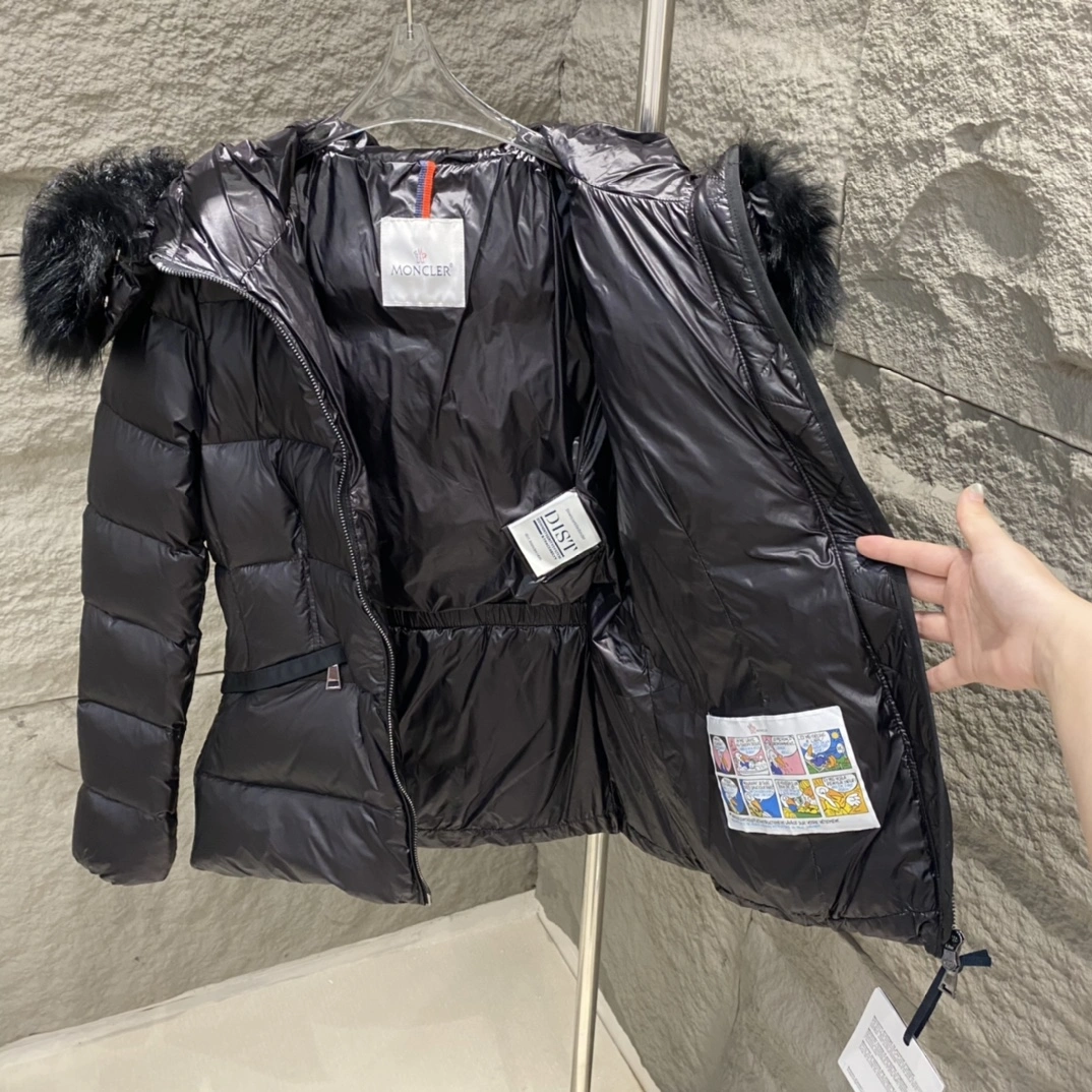Moncler Down Jackets Resilient 145950