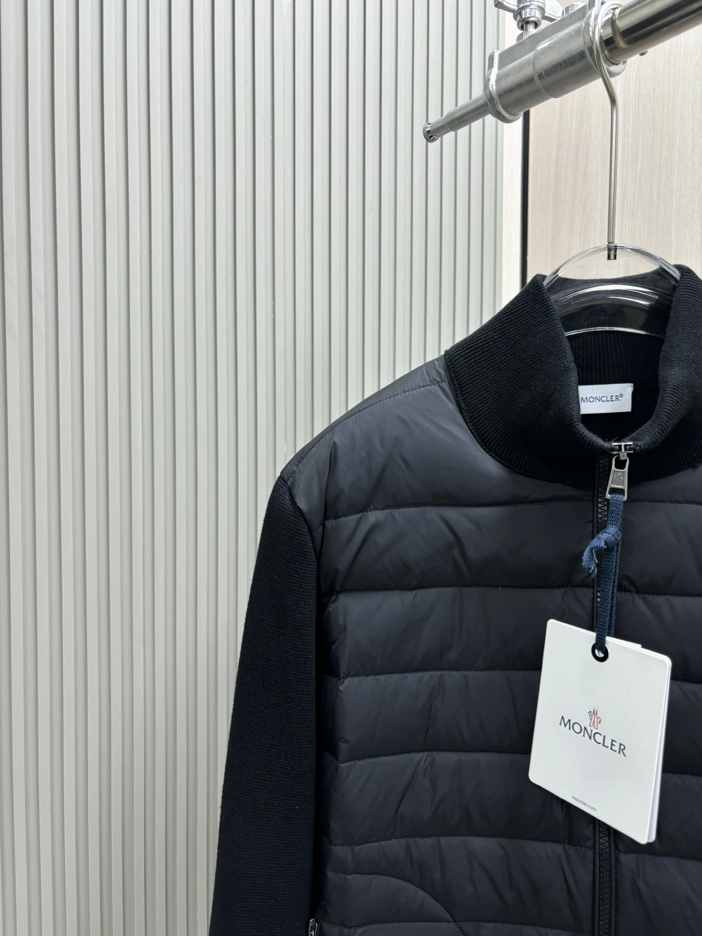 Durable Moncler Down Jackets 145942