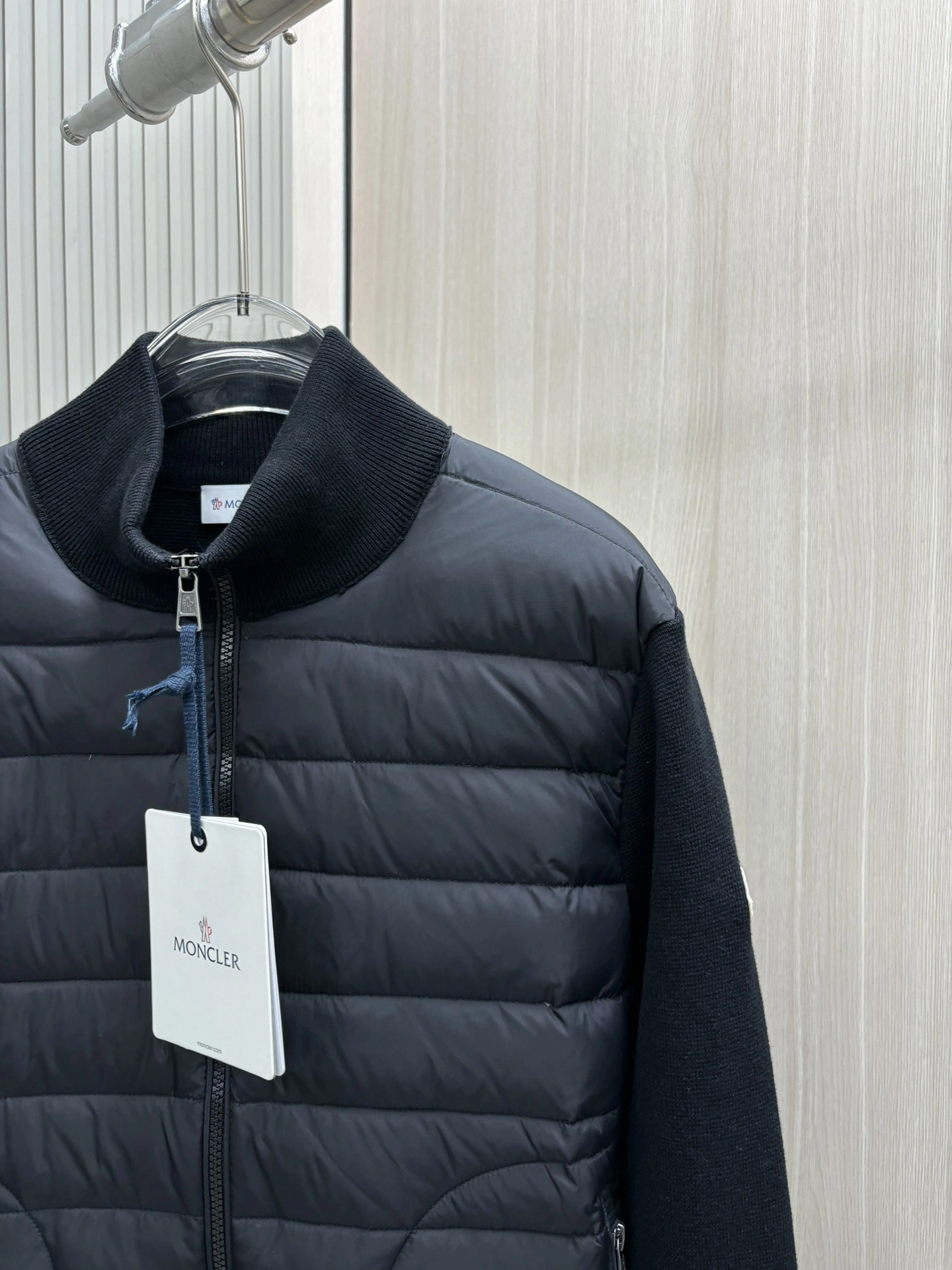 Durable Moncler Down Jackets 145942
