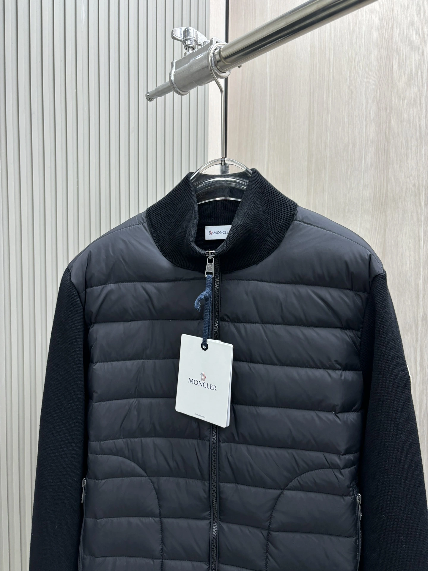 Durable Moncler Down Jackets 145942